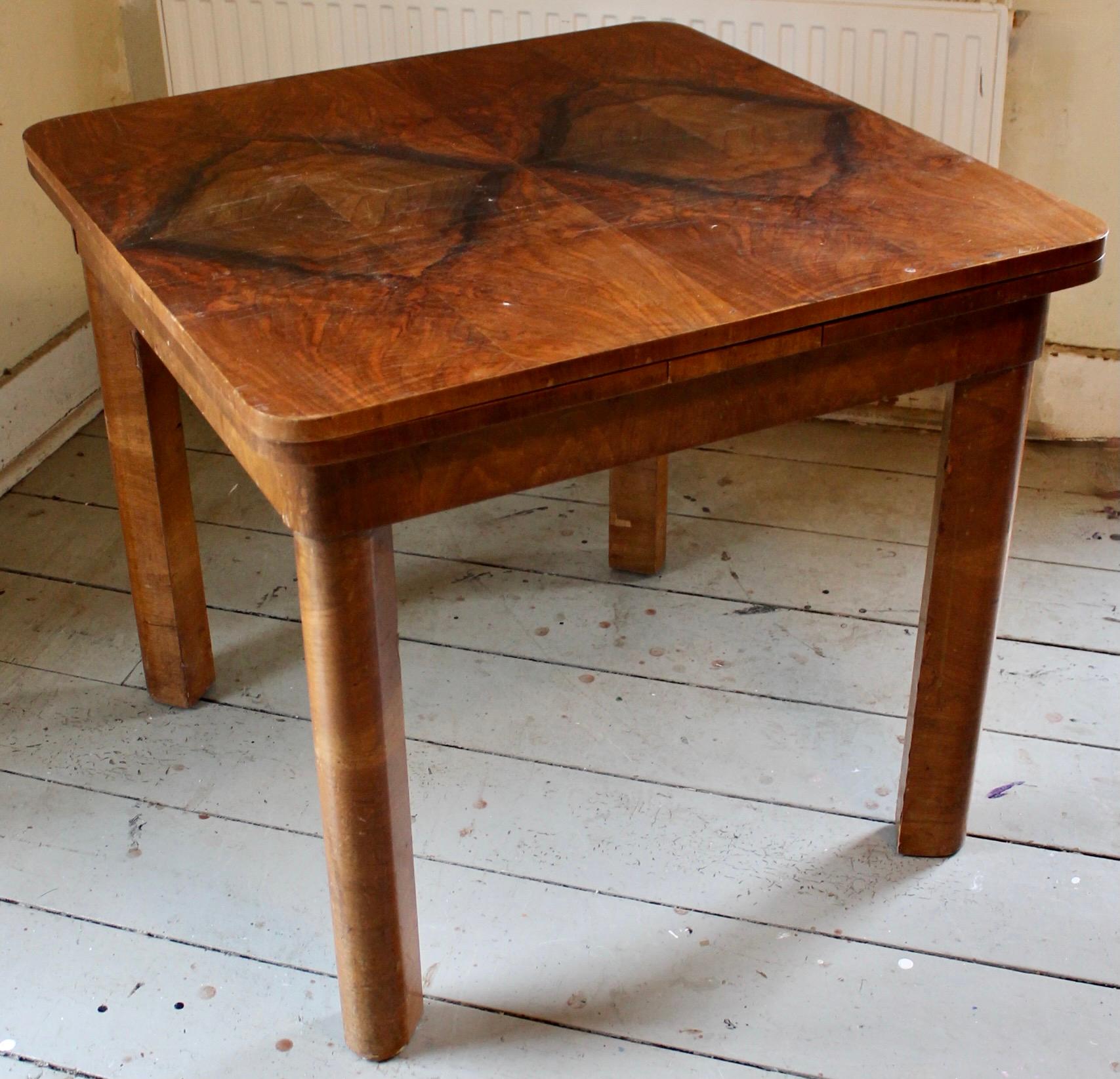 Quadratischer Tisch im Bauhaus-Stil mit 2 Blättern im Angebot 3