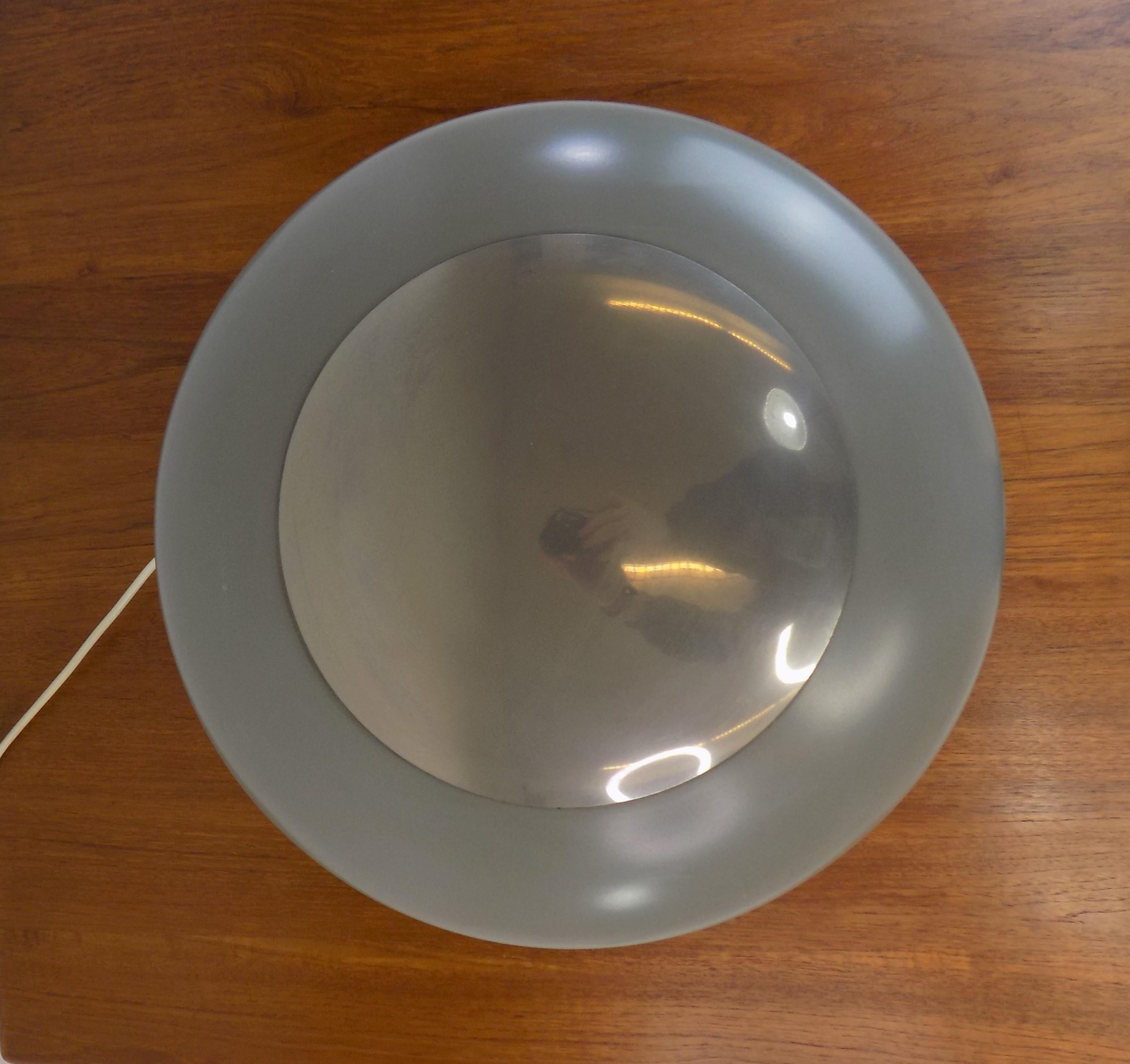 Lámpara de mesa alemana Bauhaus de VEB Leuchtenbau Lengefeld Metal en venta