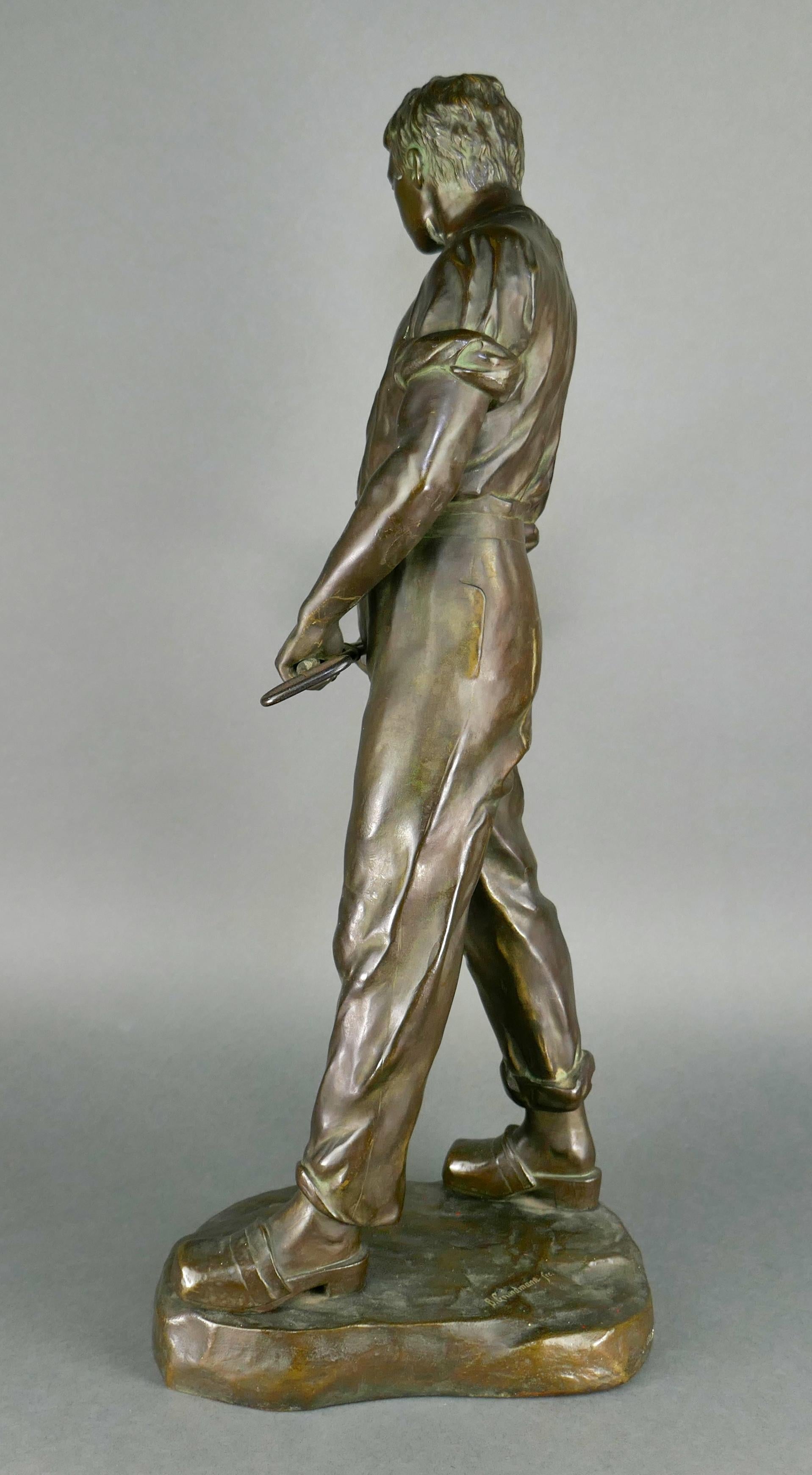 Bauhaus tedesco Wiener Werkstatte B. Grundmann Statua in bronzo di un fonditore maschio in vendita 4