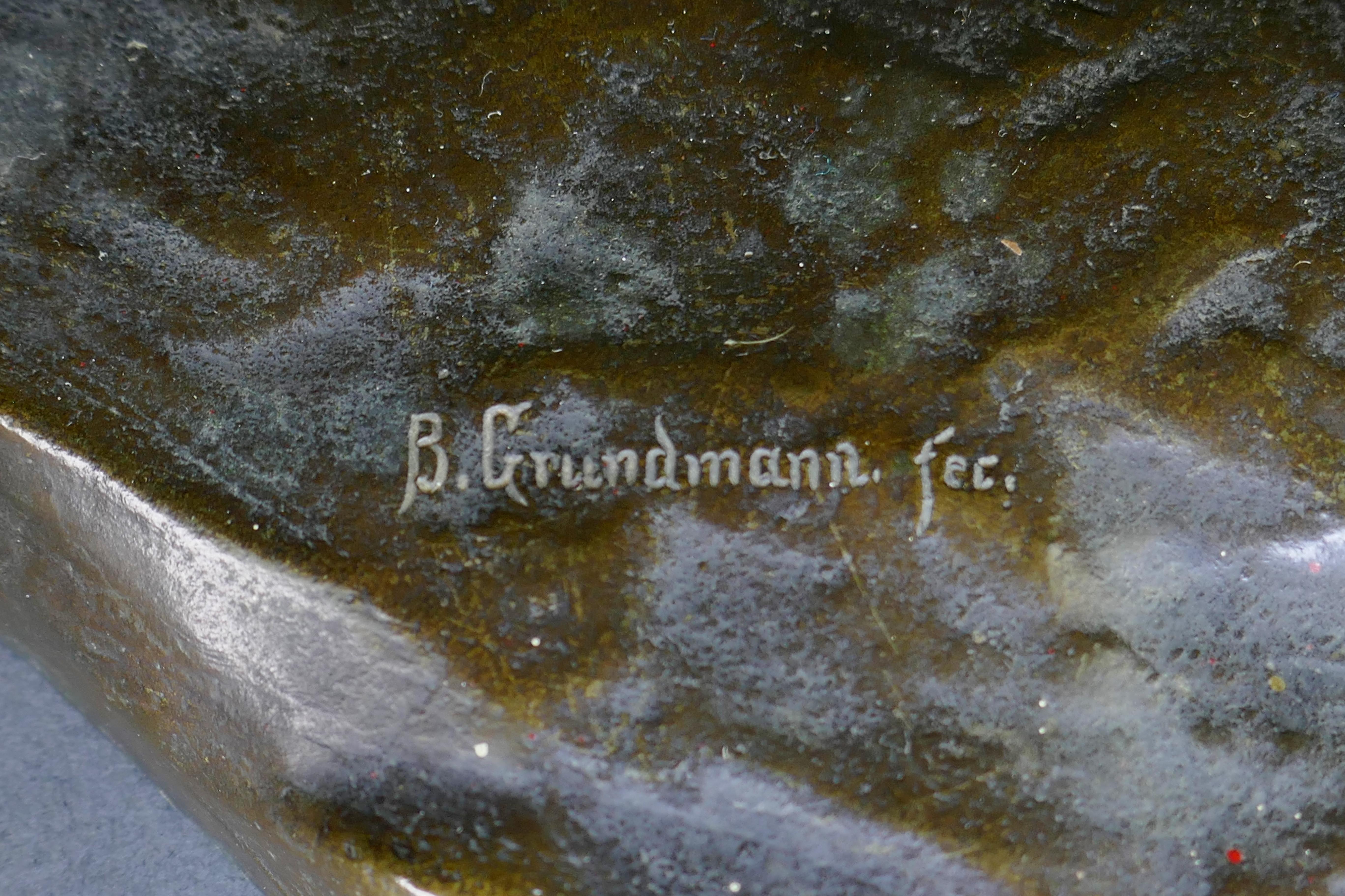 Bauhaus tedesco Wiener Werkstatte B. Grundmann Statua in bronzo di un fonditore maschio in vendita 8