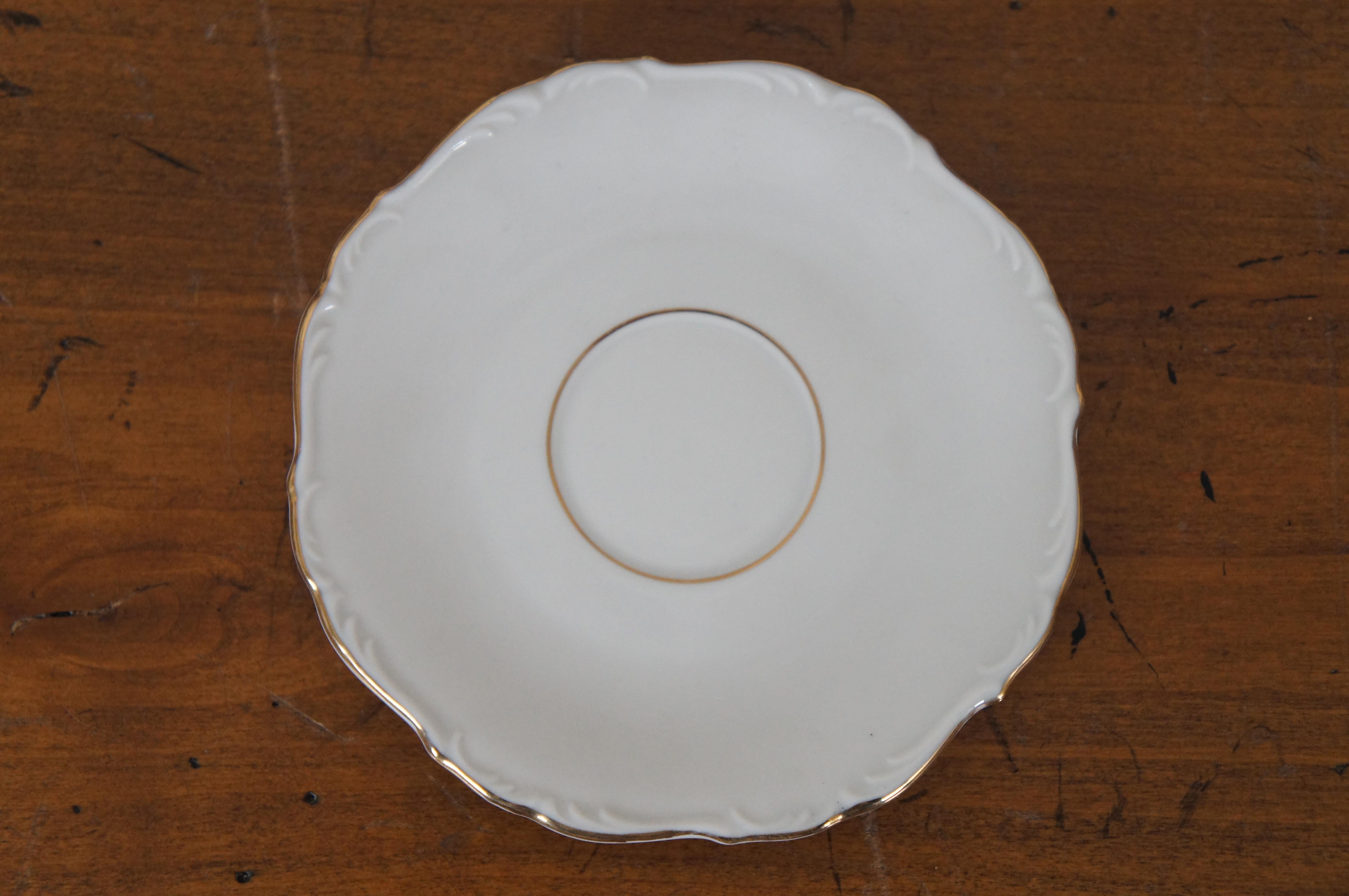 German Bavaria Handgemalt Porcelain Pied Piper Hamelin Tea Cup & Saucer 1