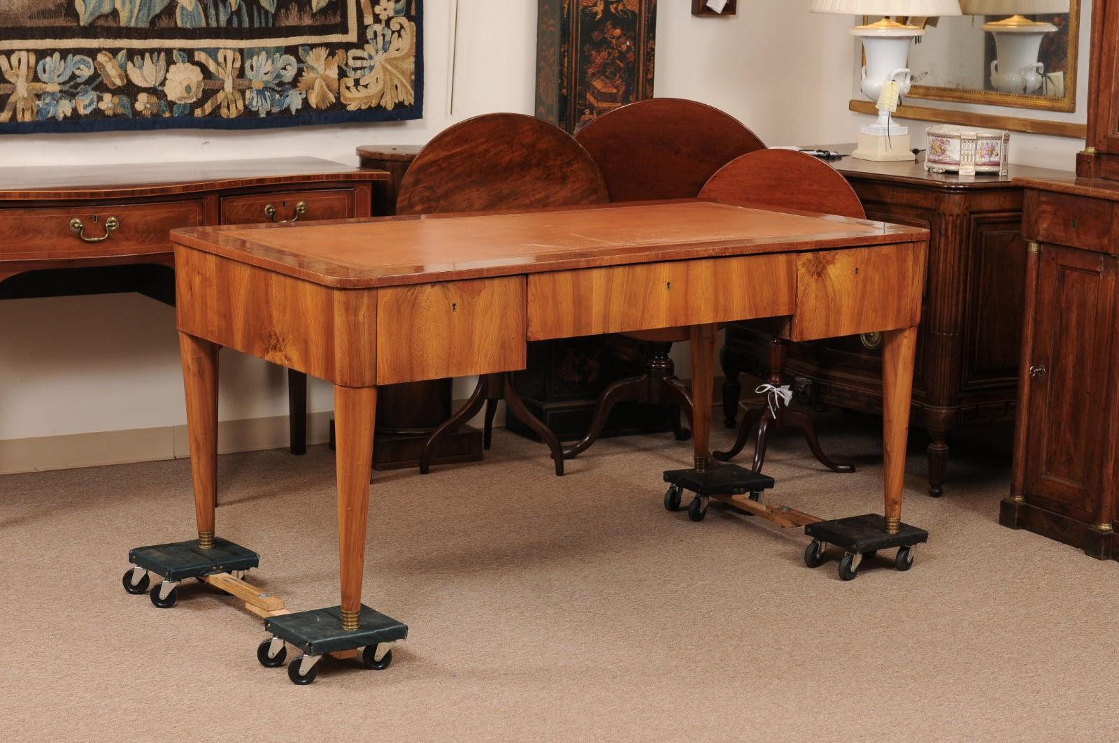 German Biedermeier Art Deco Walnut Bureau Plat Writing Desk with Embossed Leather Top, 20th Century