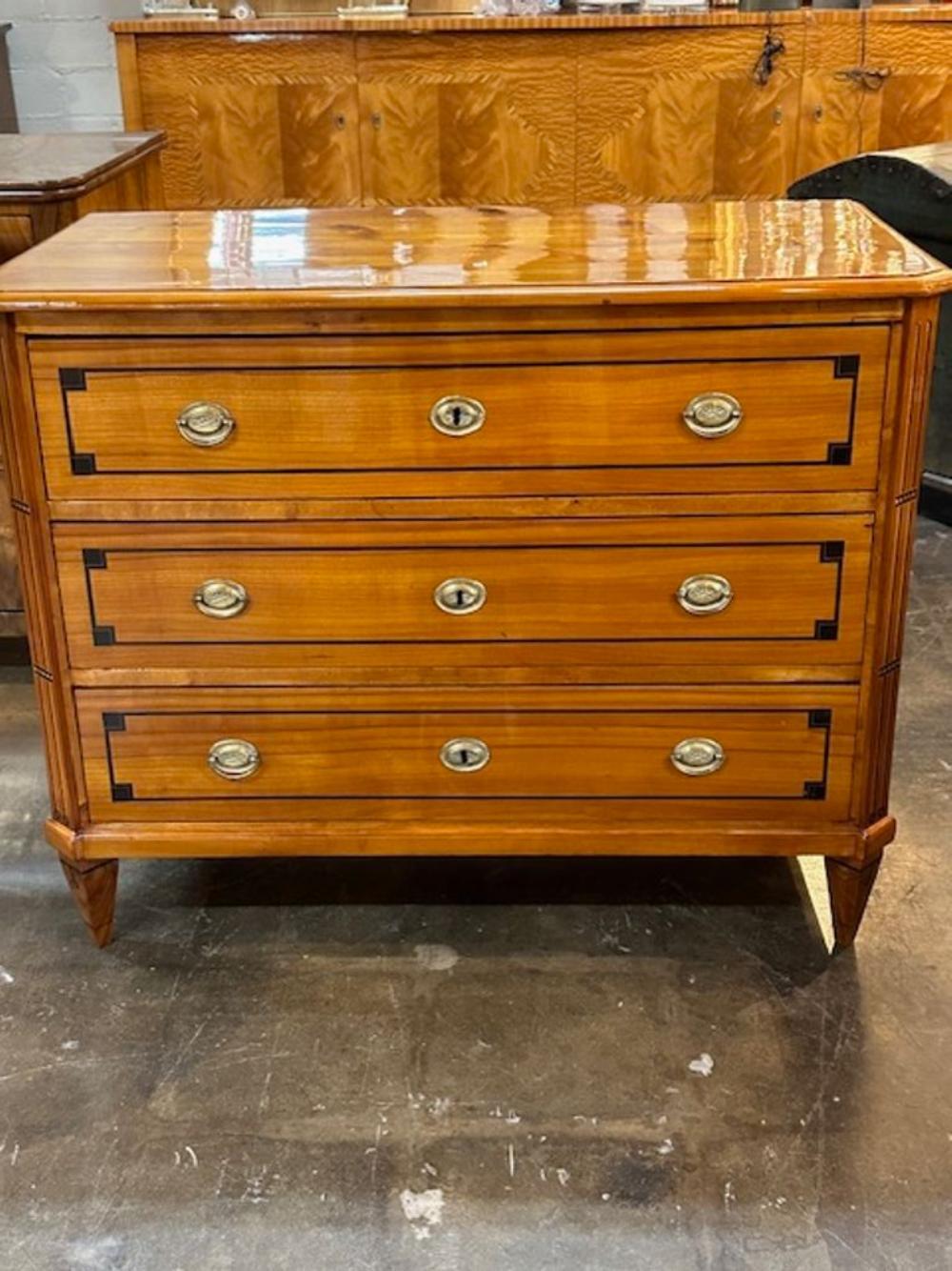 Mid-19th Century German Biedermeier Commode For Sale