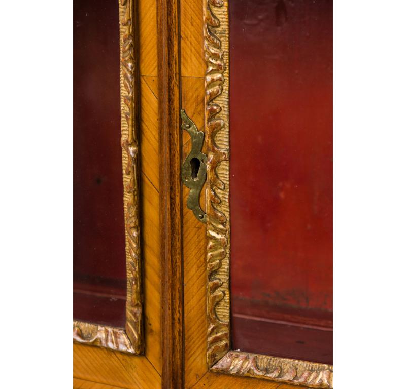 German Biedermeier Olivewood Inlaid and Parcel Gilt Secretary / Bookcase For Sale 8