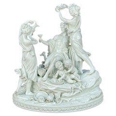 Sculpture allemande en porcelaine biscuit "Triumphe de Bacchus"