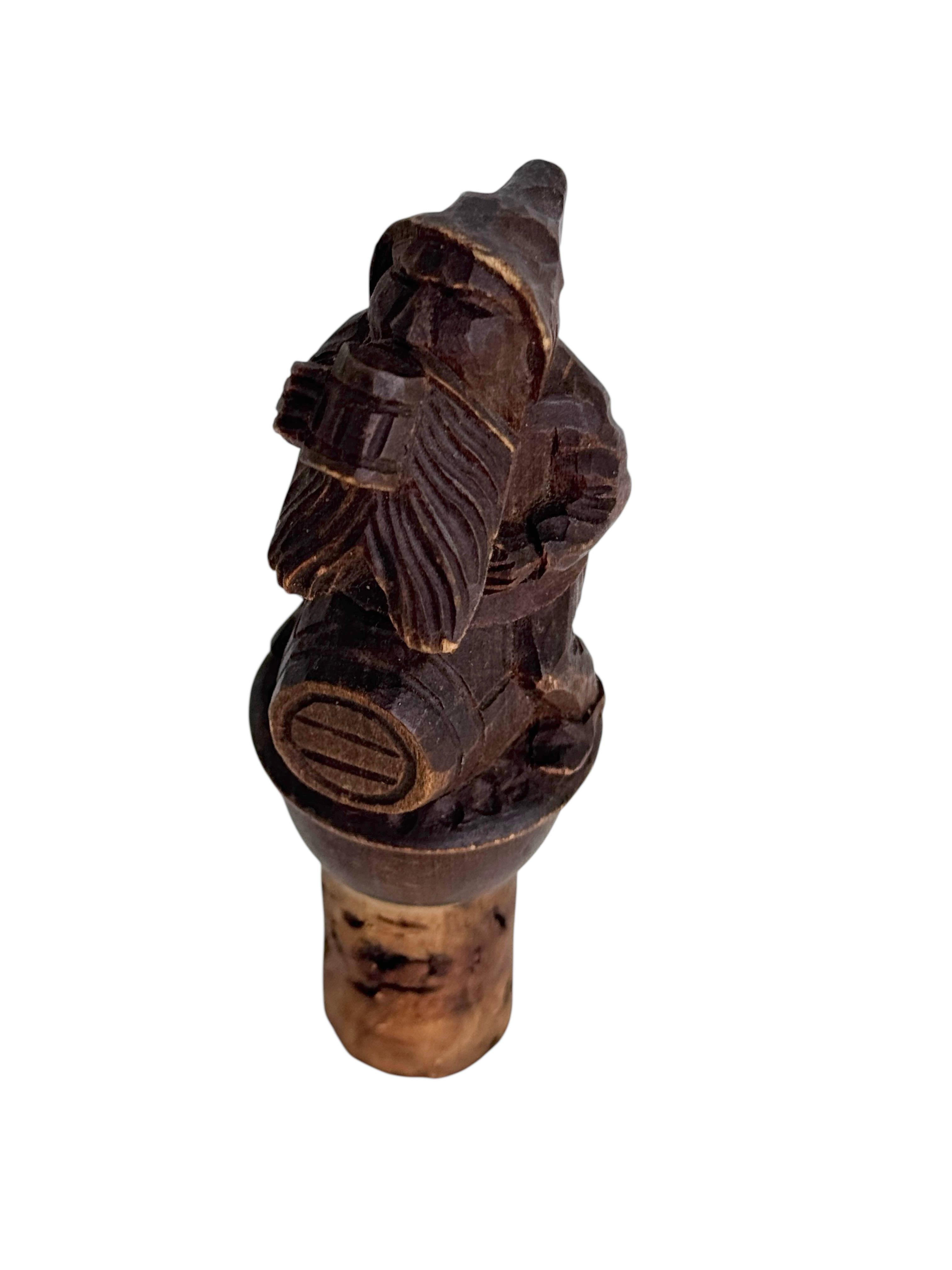 German Black Forest Wood Carved Figural Gnome Cork Bottle Stopper, 1910s For Sale 5