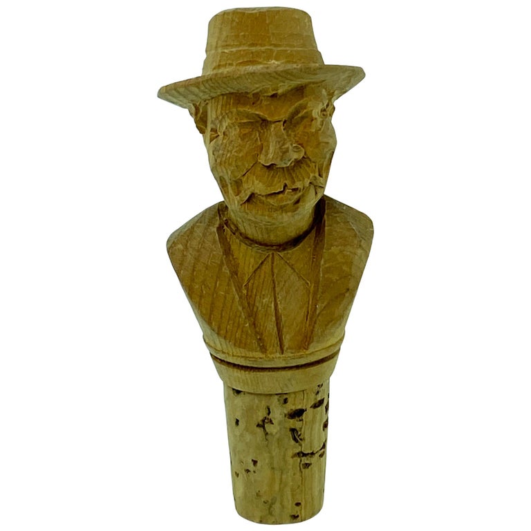 Bouchon de bouteille en liège sculpté à tête d'homme en bois de la  Forêt-Noire allemande, années 1930 En vente sur 1stDibs