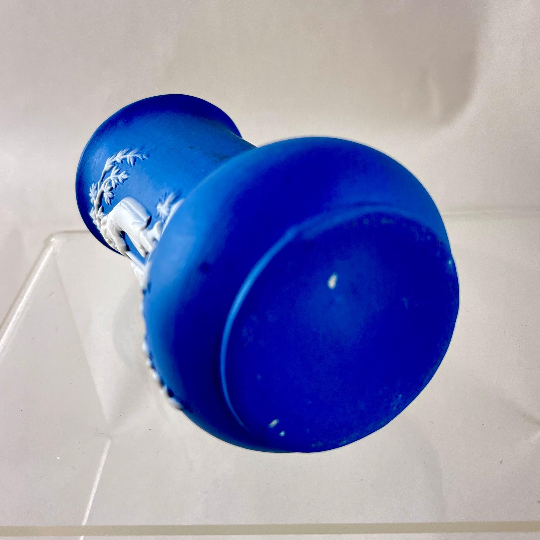 Grès porcellanato Vaso a bocciolo per coppia corteggiata in vasellame tedesco blu diaspro in vendita