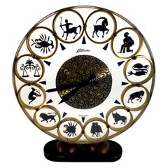 Deutsche Zodiac-Uhr aus Messing und Lucite von Atlanta