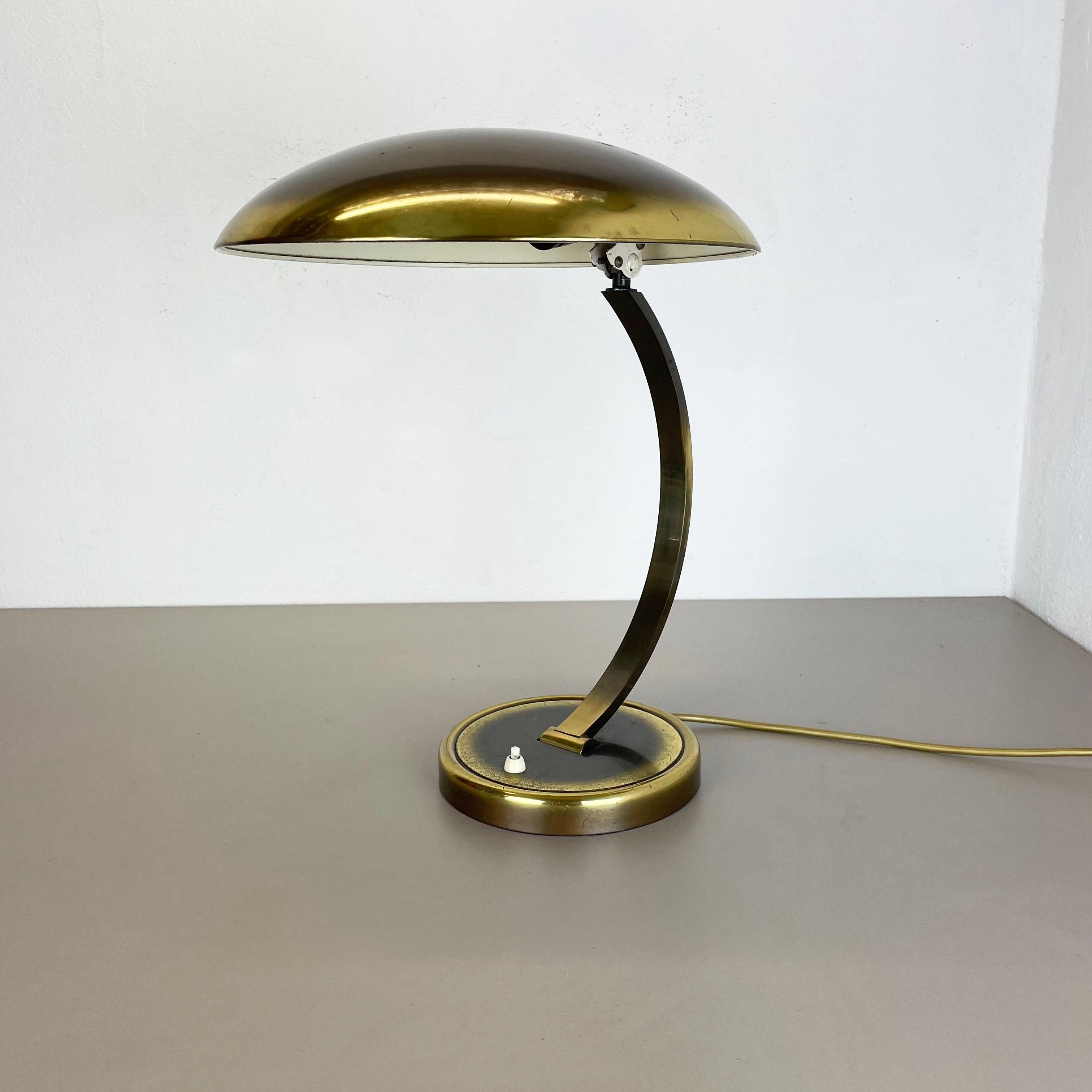 Allemand Lampe de bureau allemande en laiton Kaiser Idell 6751 Bauhaus de Christian Dell, Allemagne, années 1950 en vente