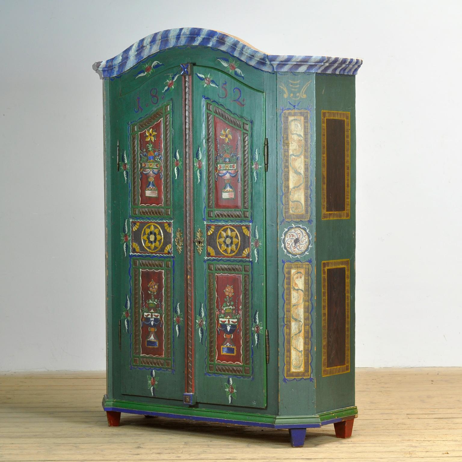Allemand Armoire de mariage allemande, datée de 1852 en vente