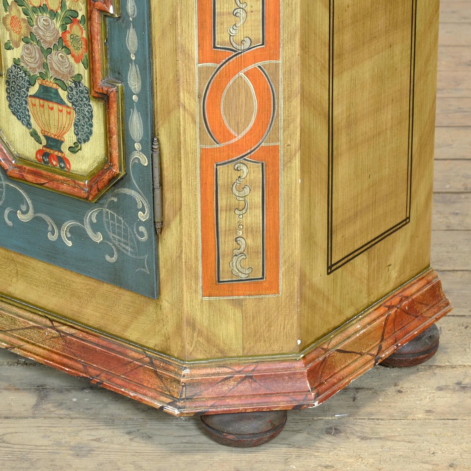 German bridal cabinet For Sale 3