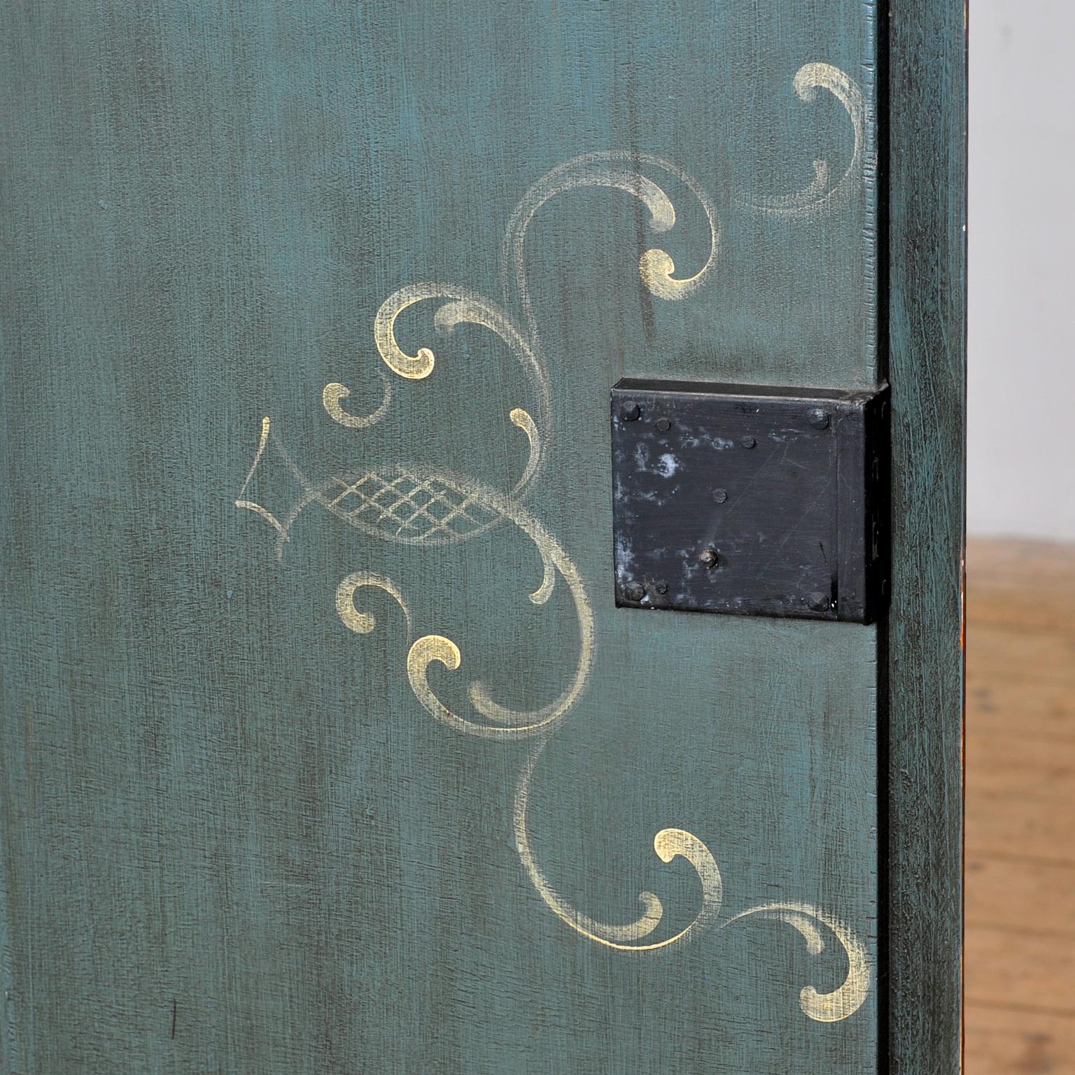 German bridal cabinet For Sale 1