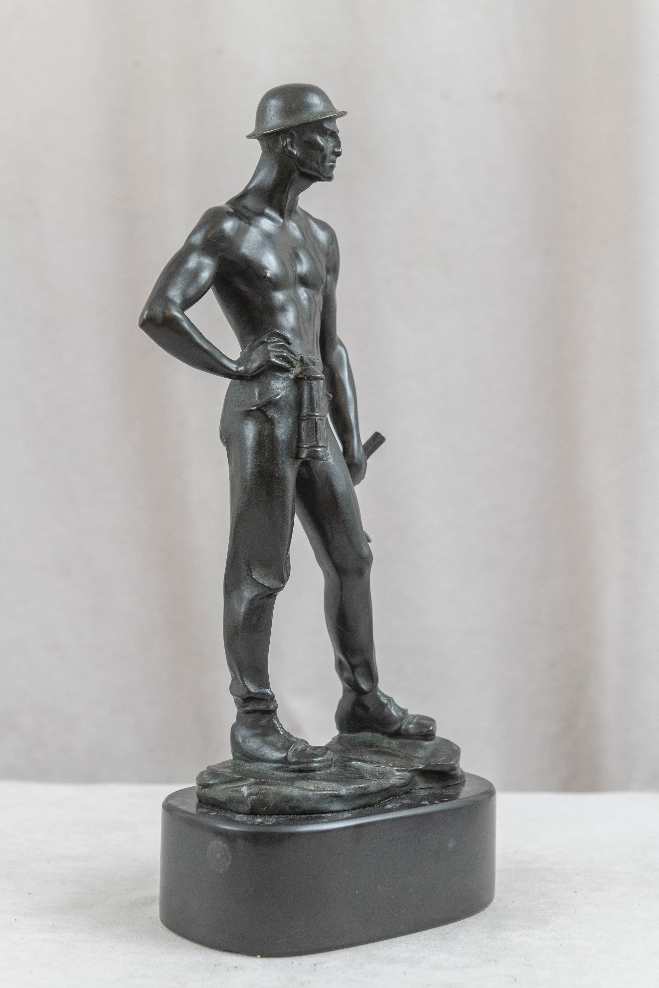 German Bronze Figure of a Miner, Early Moderne Look, ca 1915 In Good Condition For Sale In Petaluma, CA