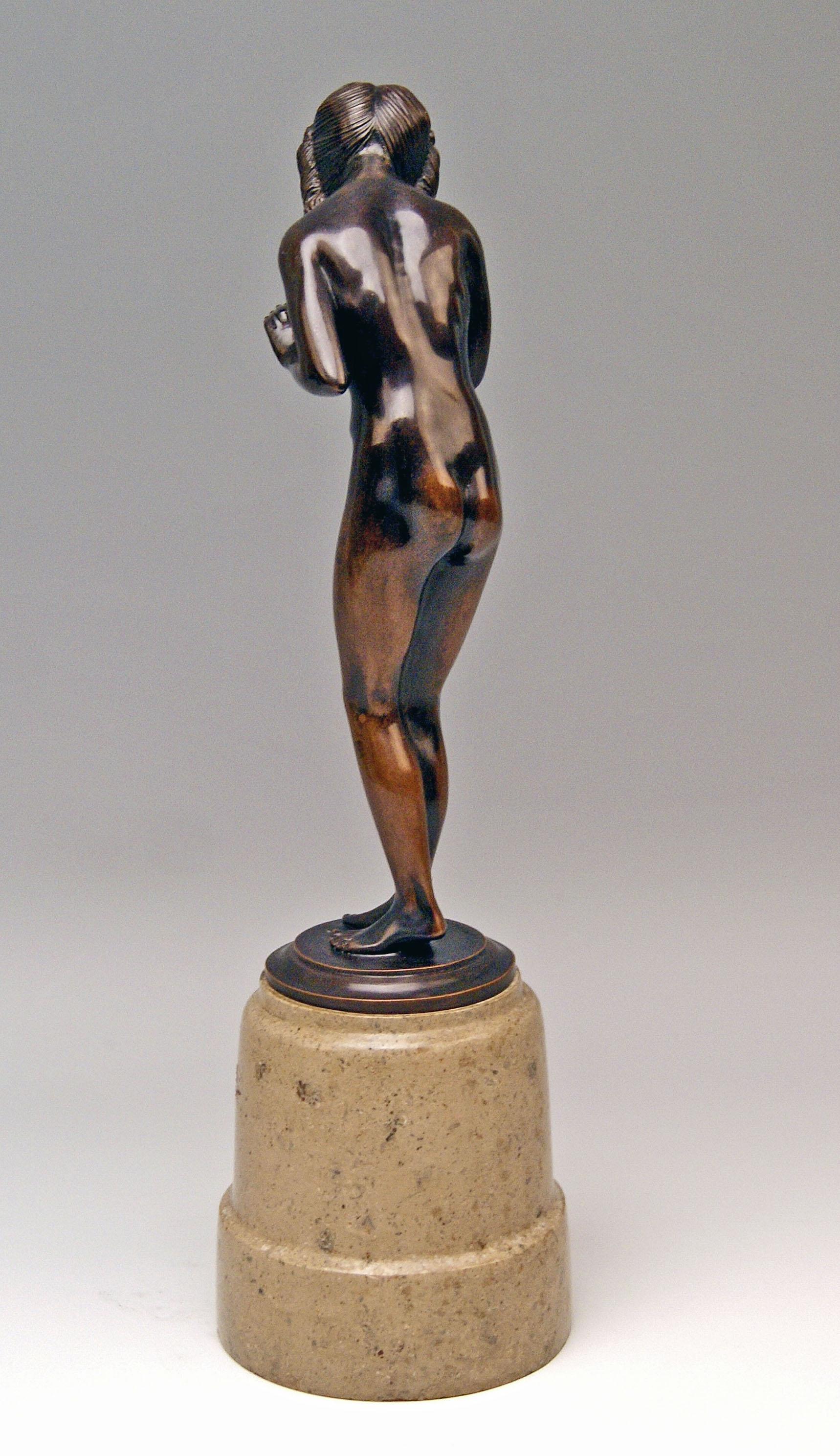 Patinated German Bronze Lady Nude and Frog Prince Gustav A. Daumiller Munich, circa 1920
