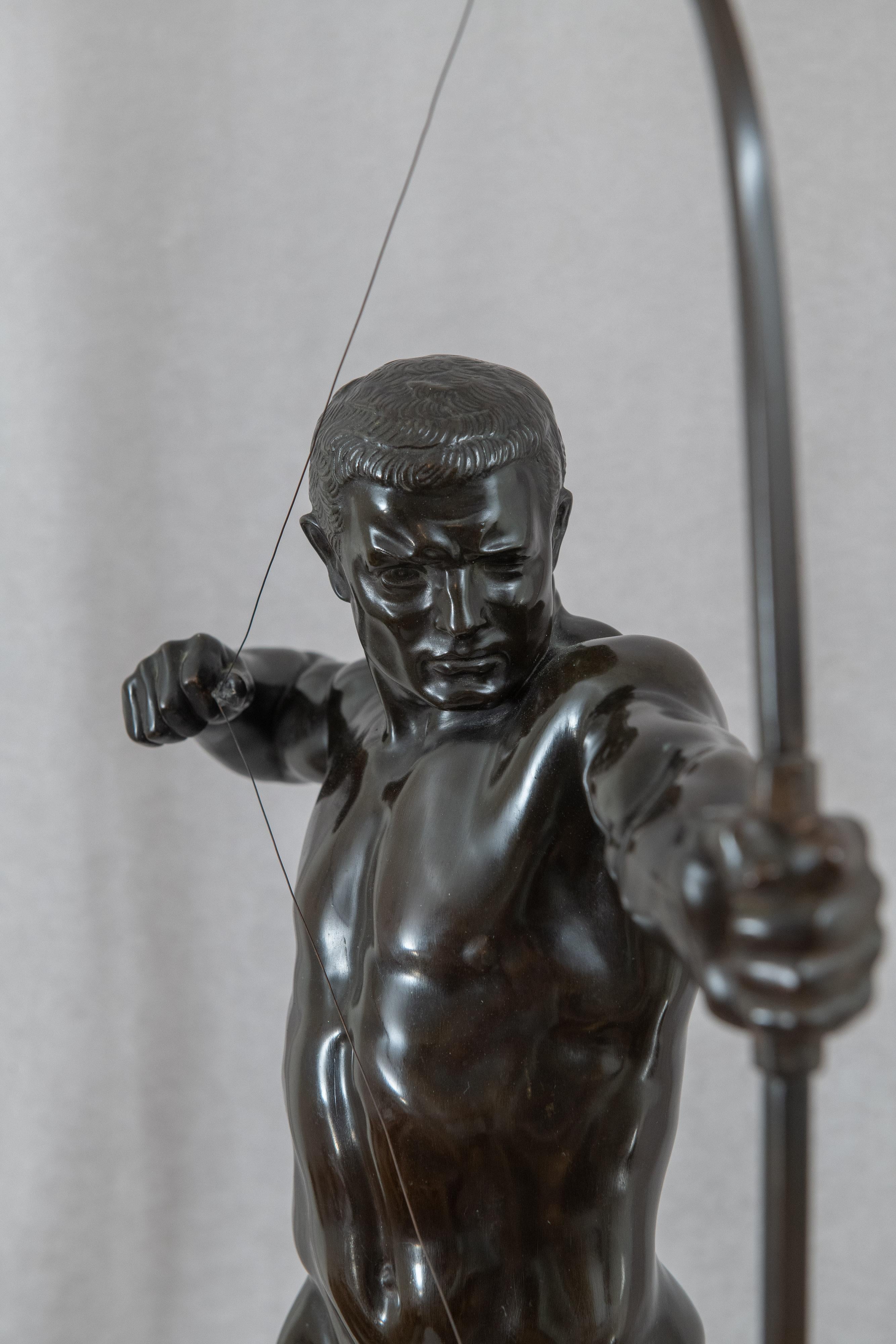 Beaux-Arts Bronze allemand Nu masculin Archer, Emil Dittler (1868-1902) en vente