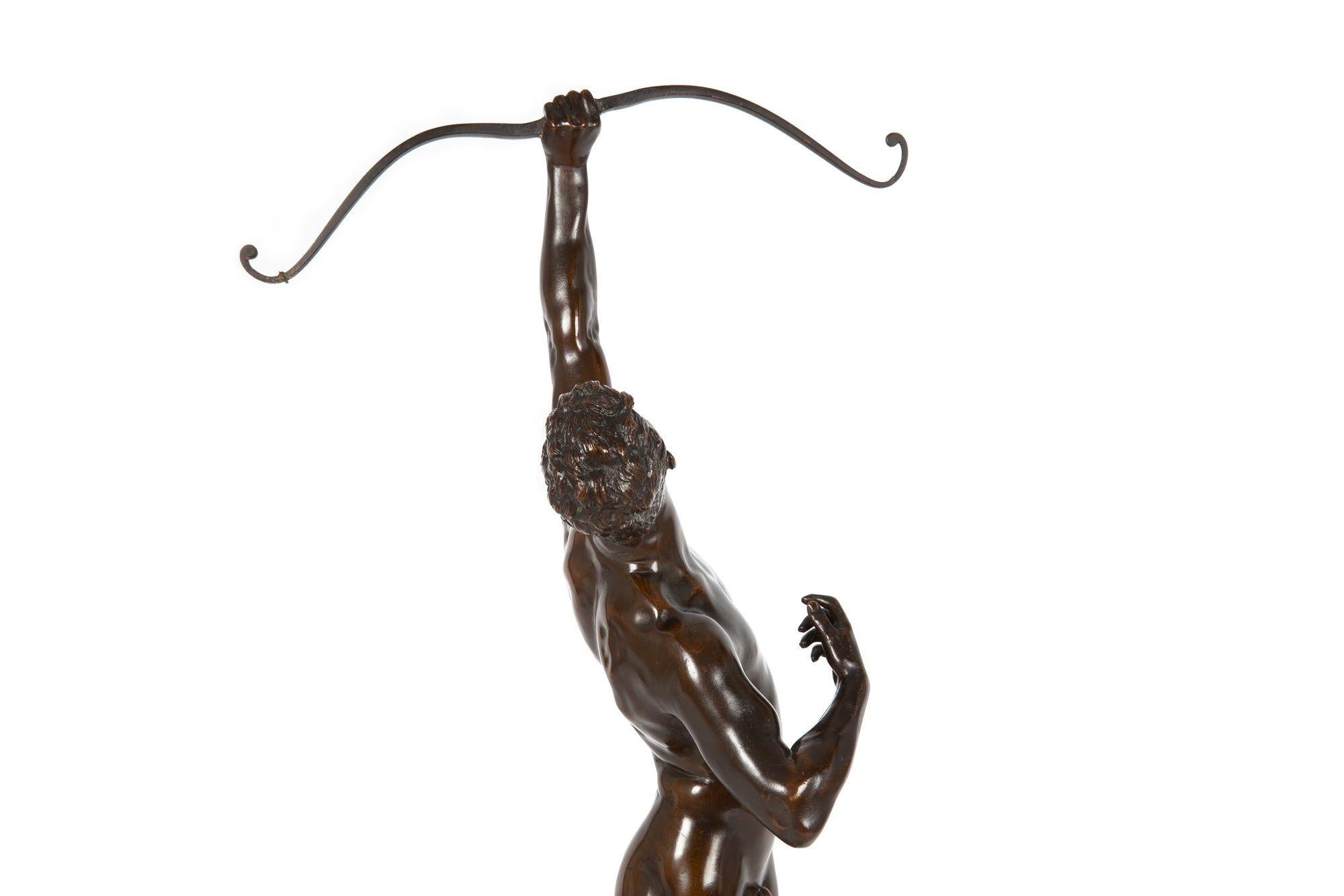 Sculpture allemande en bronze d'Hercule et d'oiseaux symétriques par Joseph Uphues en vente 9