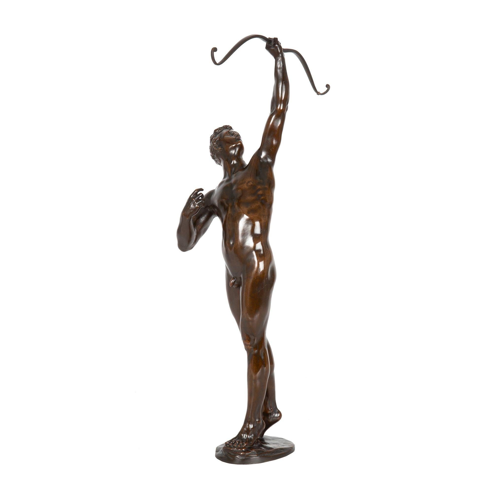 20ième siècle Sculpture allemande en bronze d'Hercule et d'oiseaux symétriques par Joseph Uphues en vente