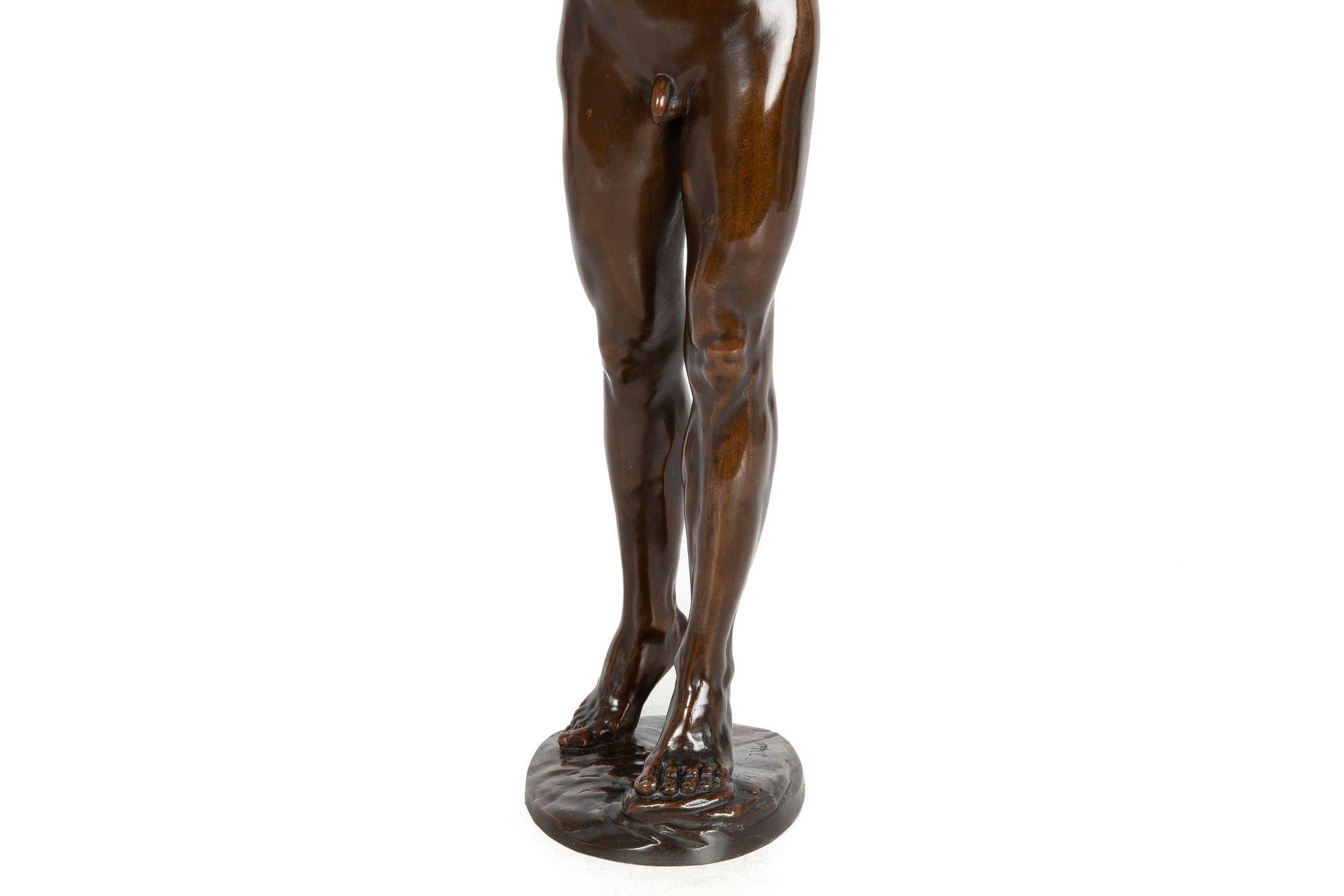 Sculpture allemande en bronze d'Hercule et d'oiseaux symétriques par Joseph Uphues en vente 3