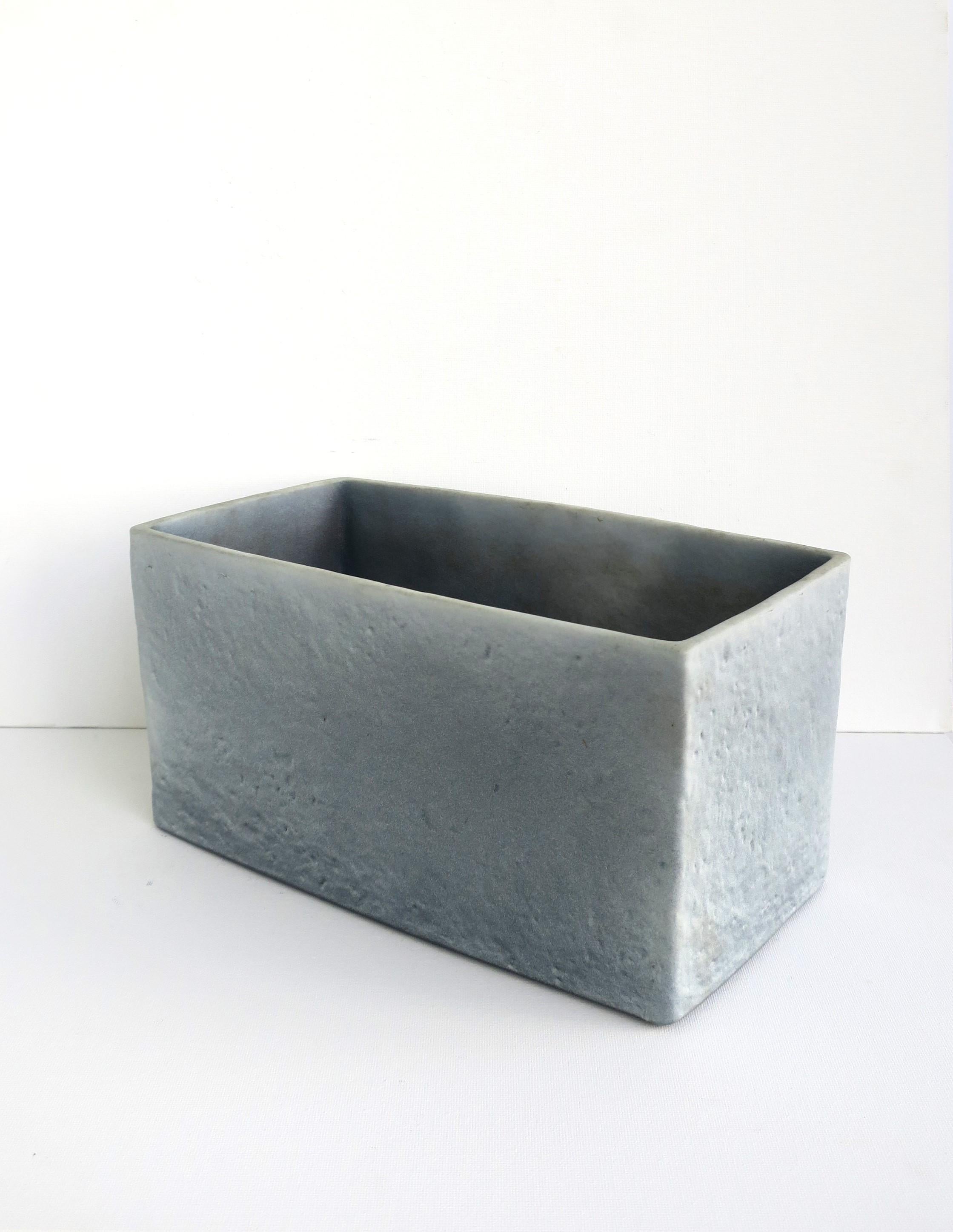 German Ceramic Planter Cachepot Jardinière Modern Minimalist Style In Good Condition For Sale In New York, NY