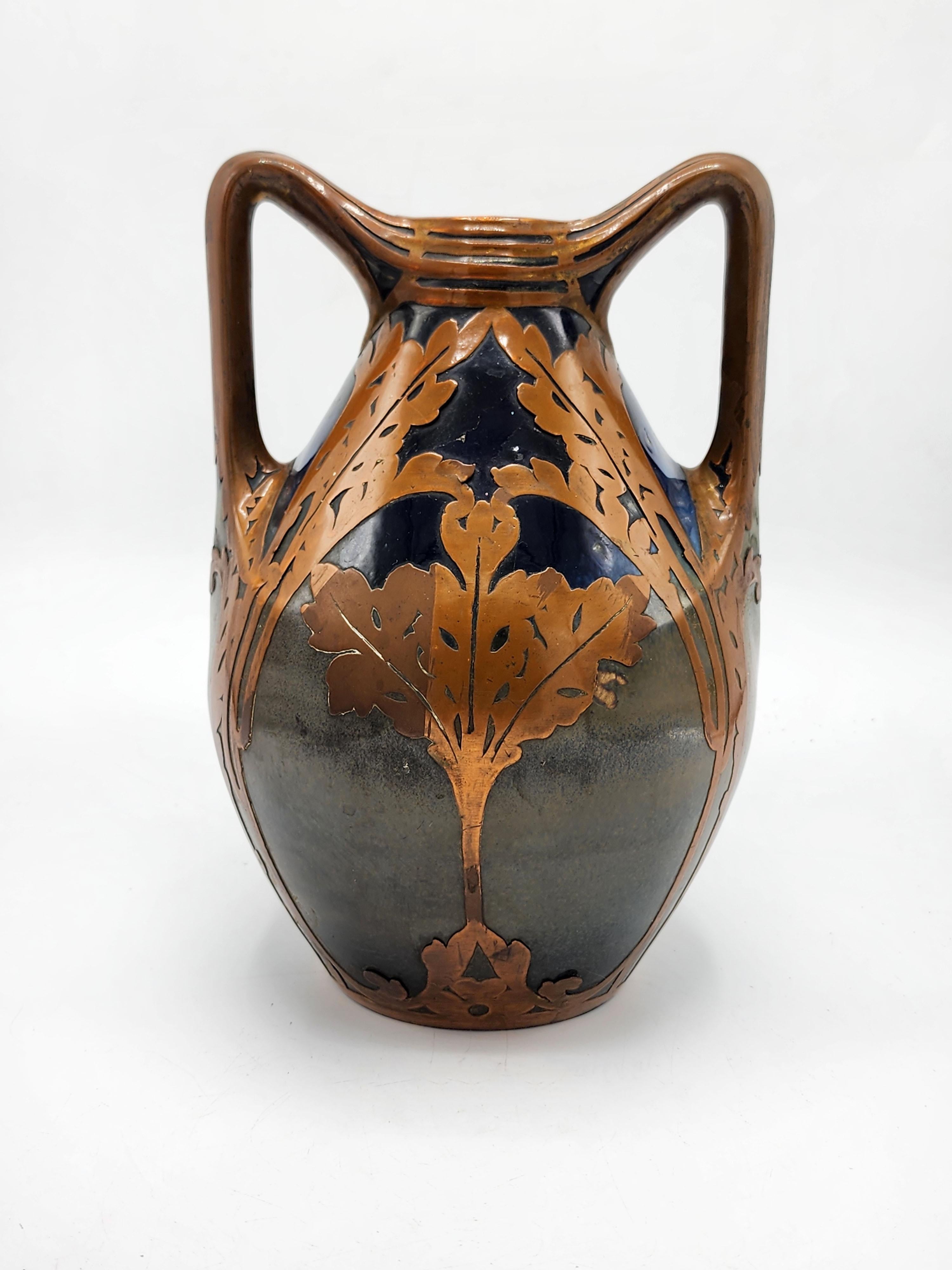 Vaso in ceramica tedesco di Peter Behrens In condizioni buone in vendita a Autonomous City Buenos Aires, CABA