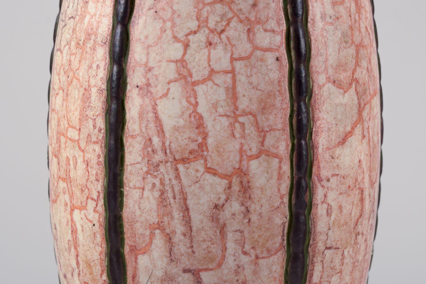 German ceramicist. Art Nouveau table lamp made of ceramic. Ca 1930 For Sale 3