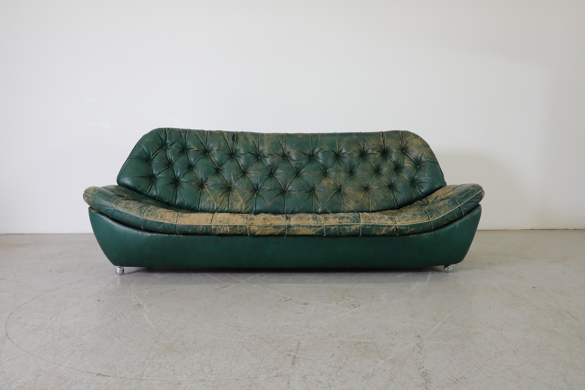 German Chesterfield Style Mid-Century Green Leather Tufted Sofa on Front Wheels In Good Condition For Sale In Los Angeles, CA