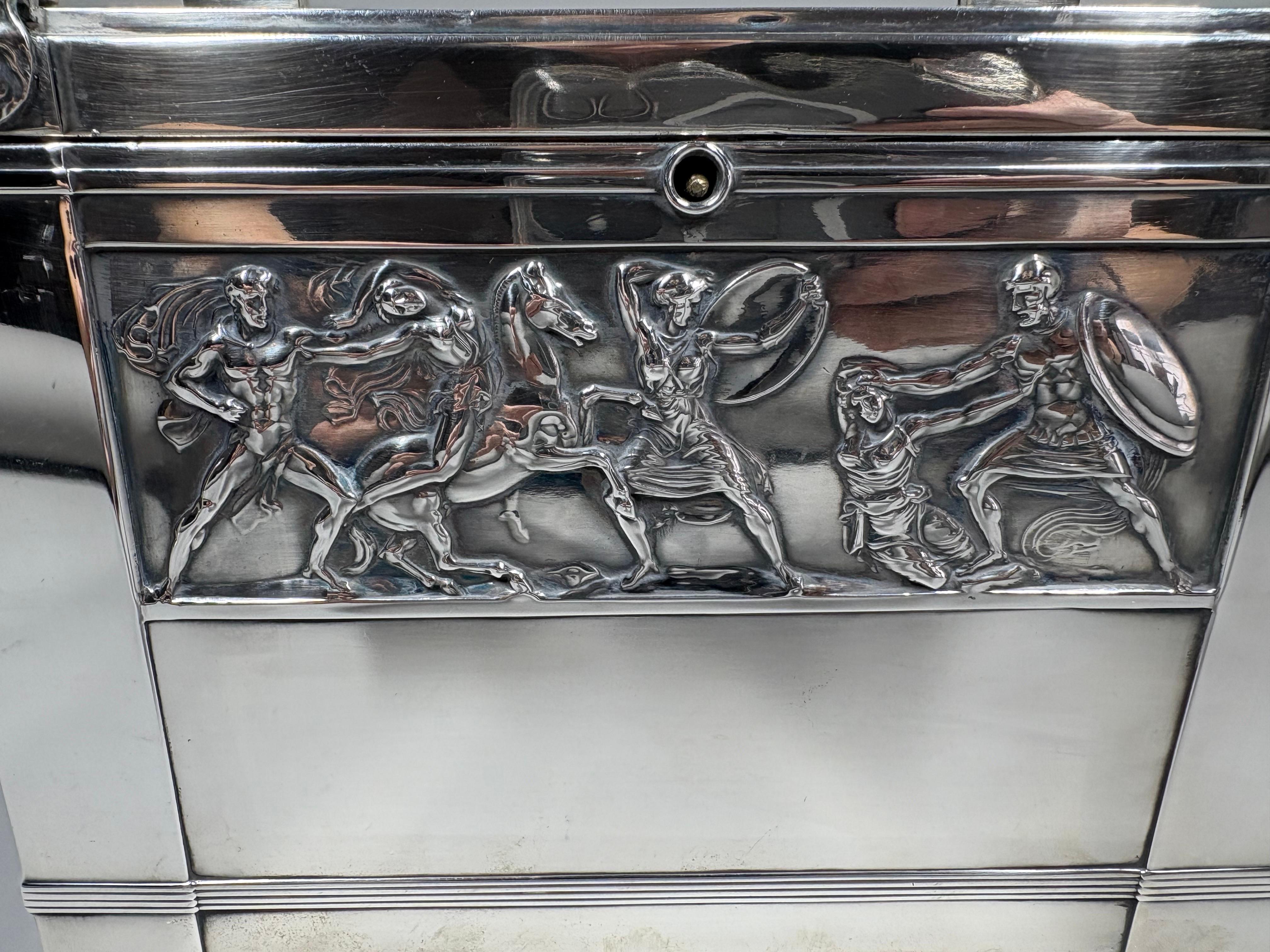 Cercueil en argent plaqué de style néo-classique allemand 