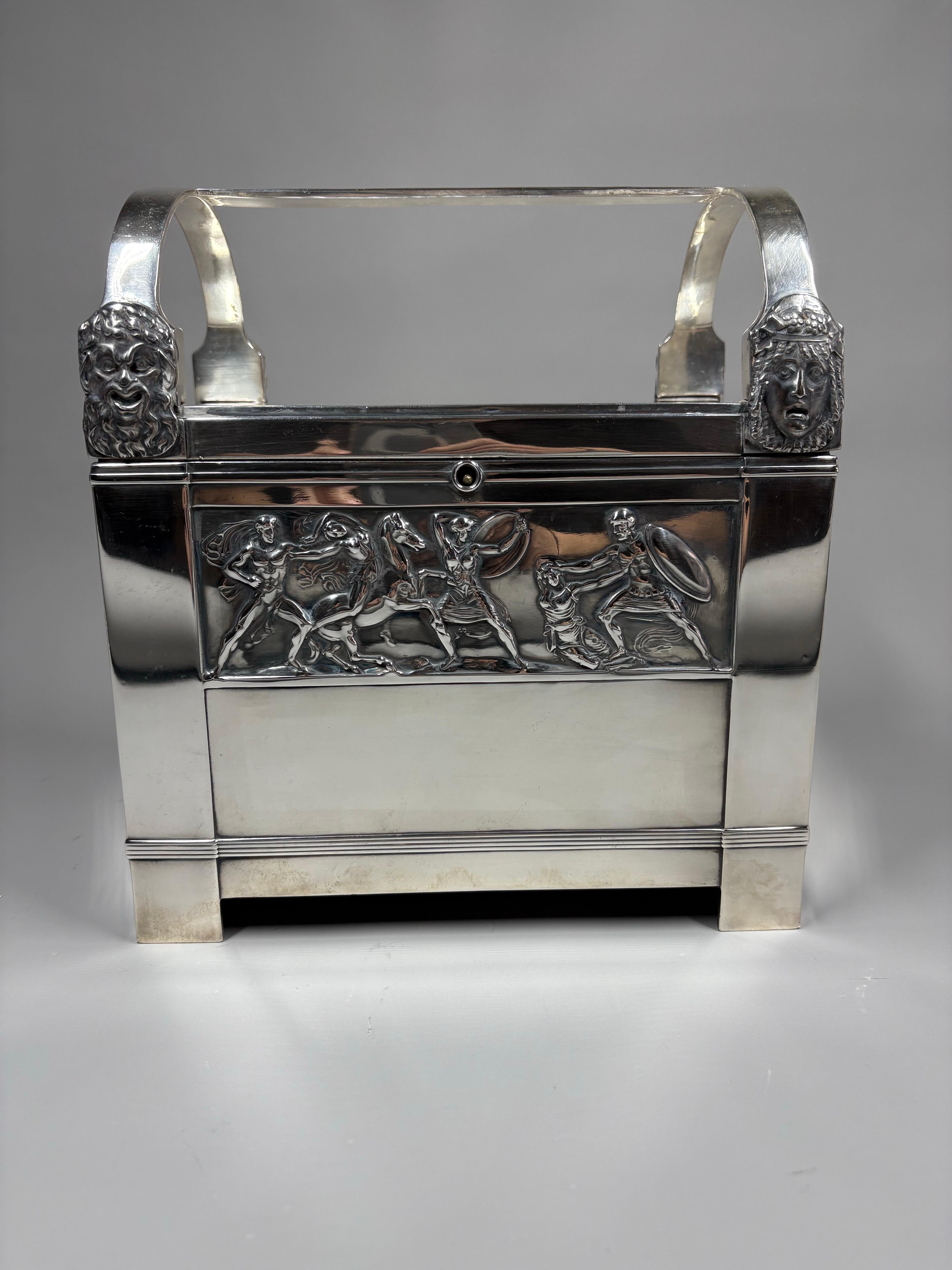 Cercueil en argent plaqué de style néo-classique allemand 