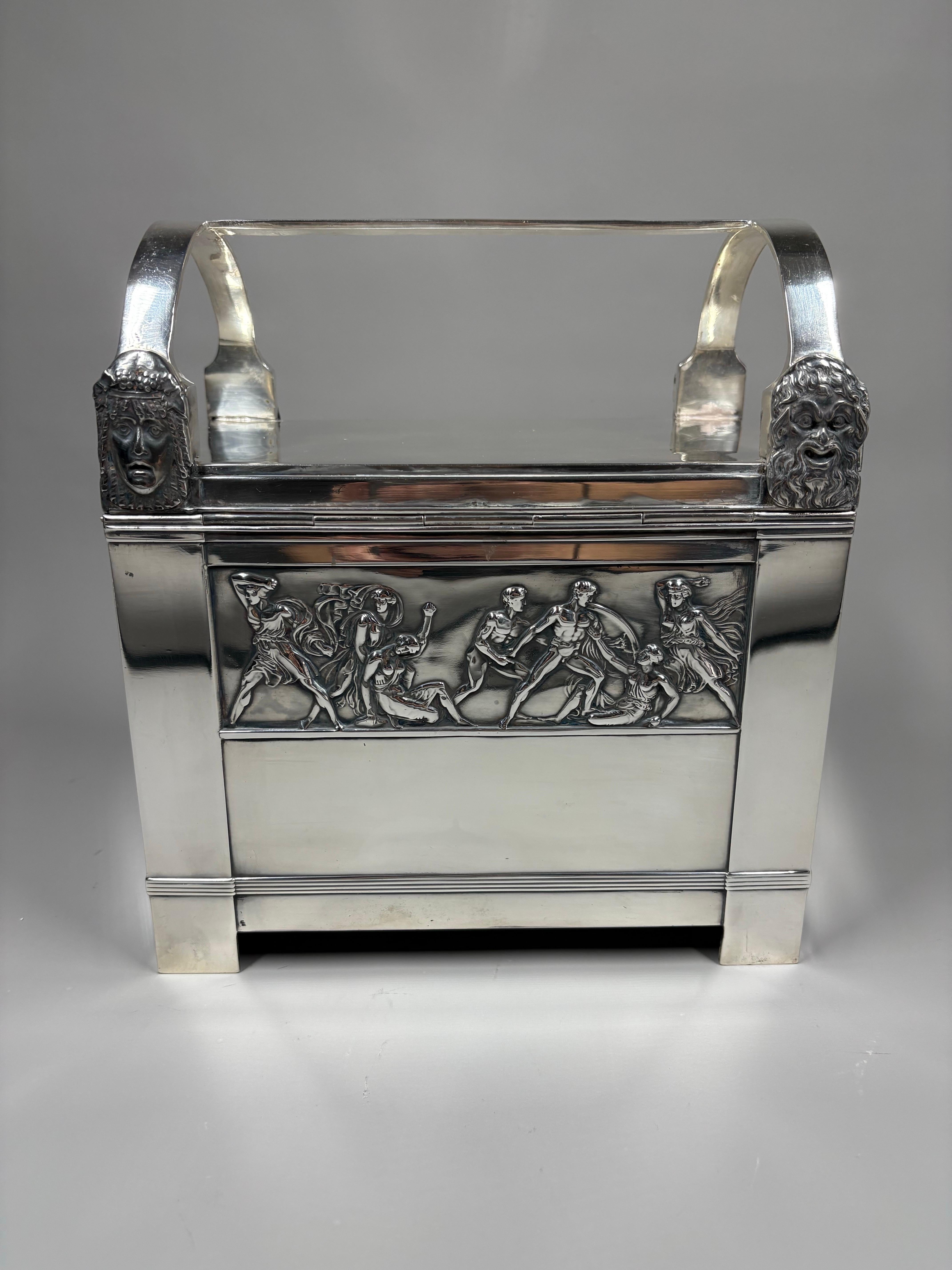 Cercueil en argent plaqué de style néo-classique allemand 