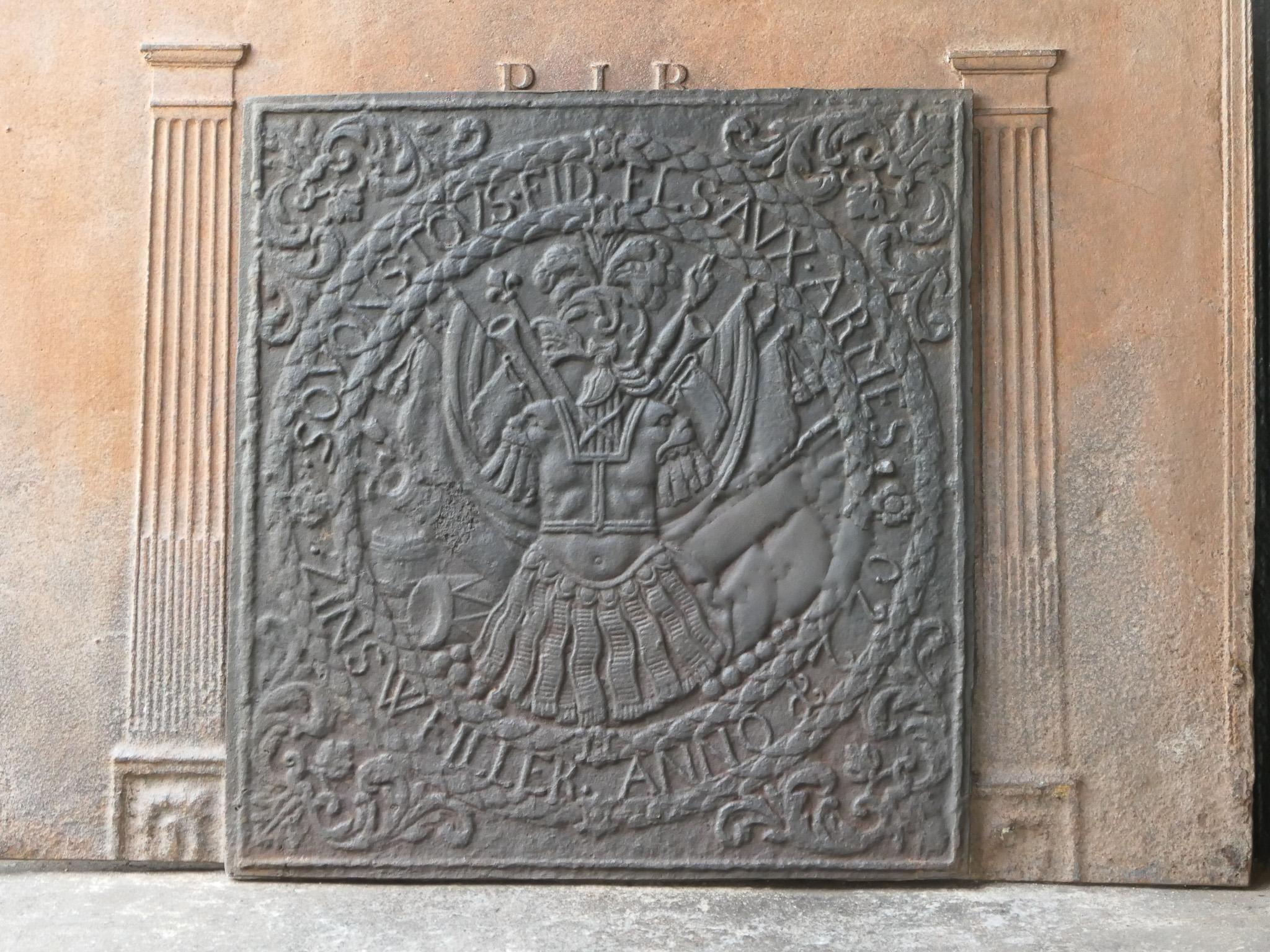 Tedesco Stemma tedesco per il fuoco / Backsplash. Stile Luigi XIV, XX secolo. in vendita