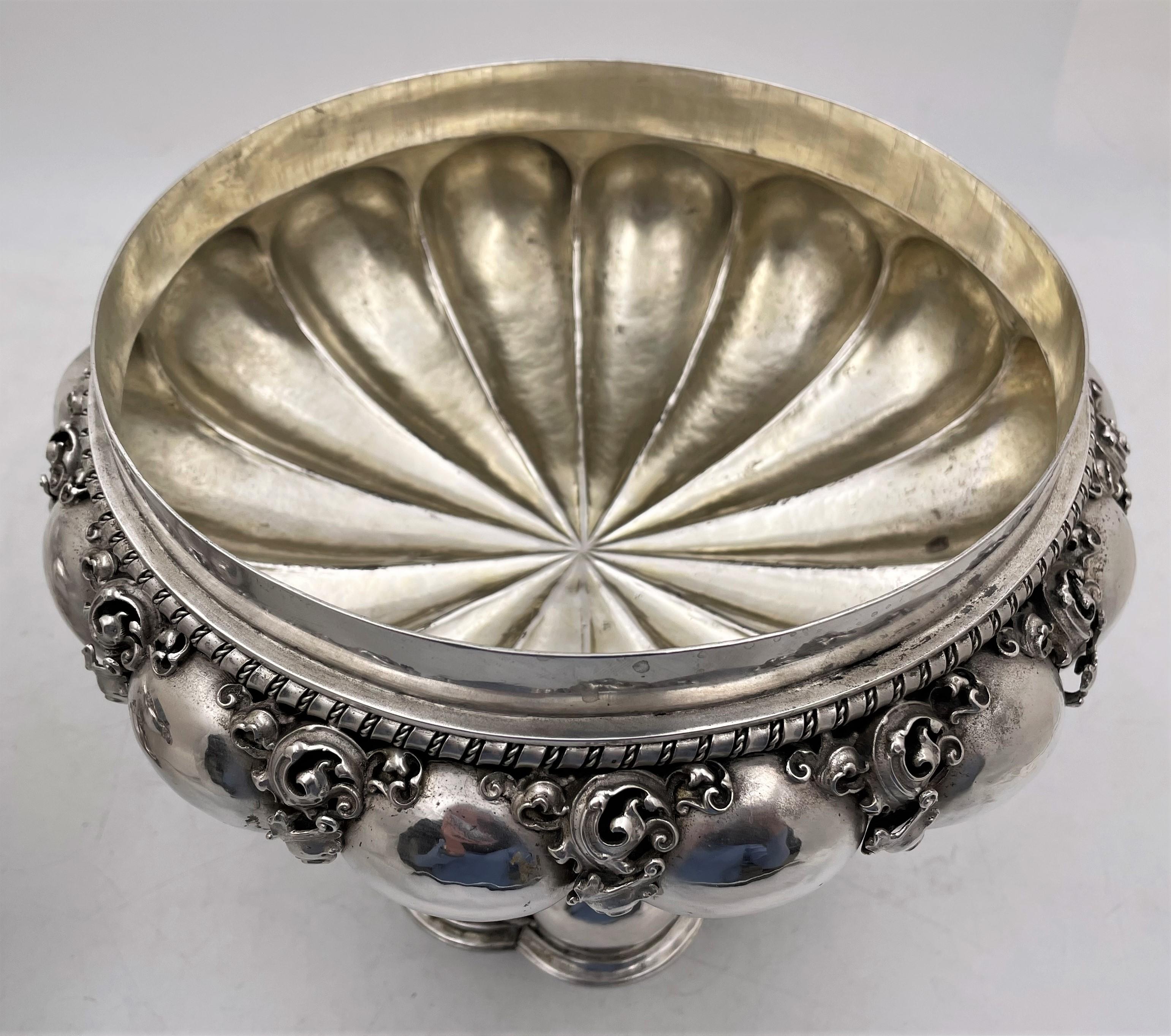 German Continental Silver Pair of 19th Century Compotes/Footed Centerpiece Bowls In Good Condition For Sale In New York, NY