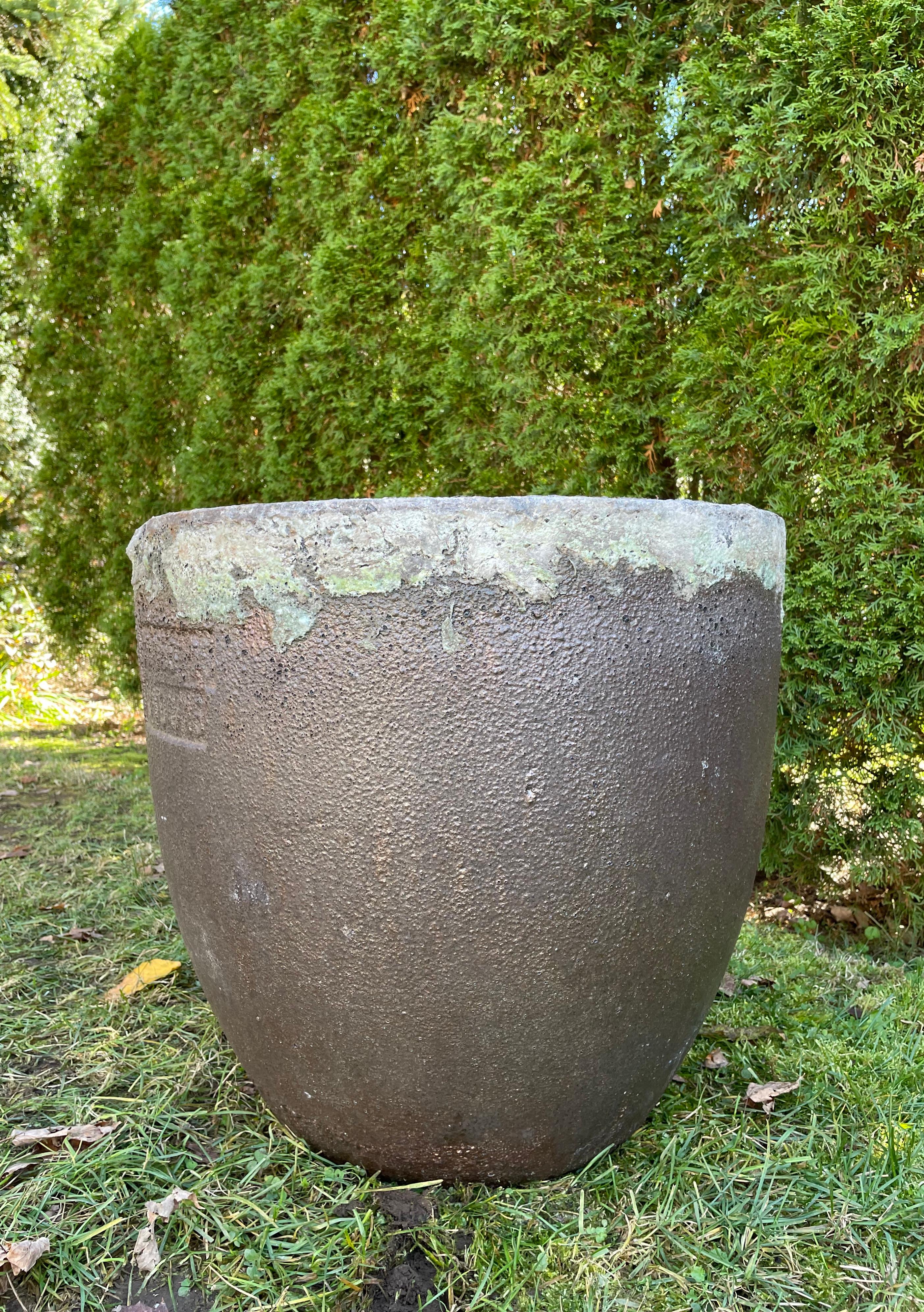 German Copper-Colored Ceramic Crucible Planter In Good Condition For Sale In Woodbury, CT