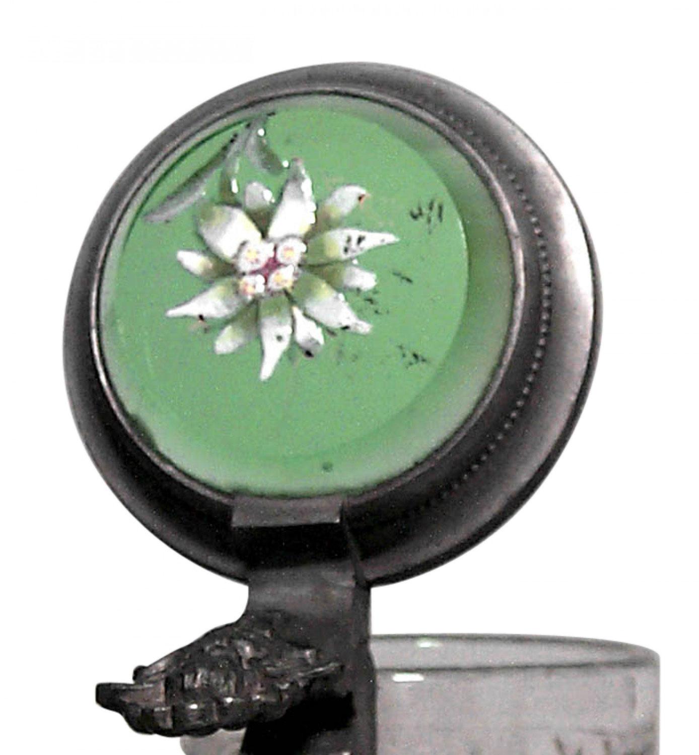 Deutscher (19/20. Jh.) Kristallbierkrug mit Zinn- und Grünglasdeckel mit floralem Emailledekor