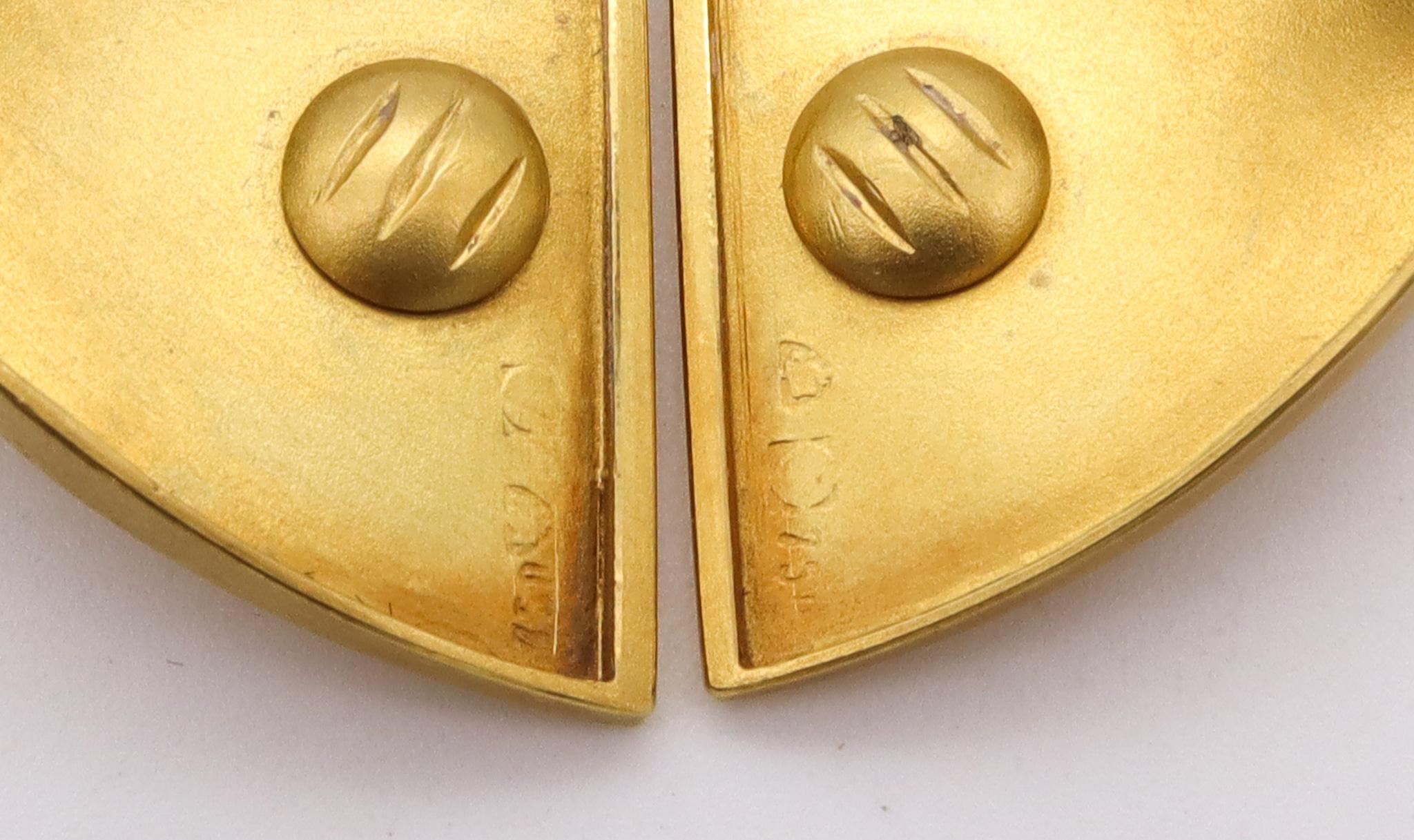 Modernist German Designer Bauhaus Geometric Triangular Clips on Earrings in 18kt Gold For Sale