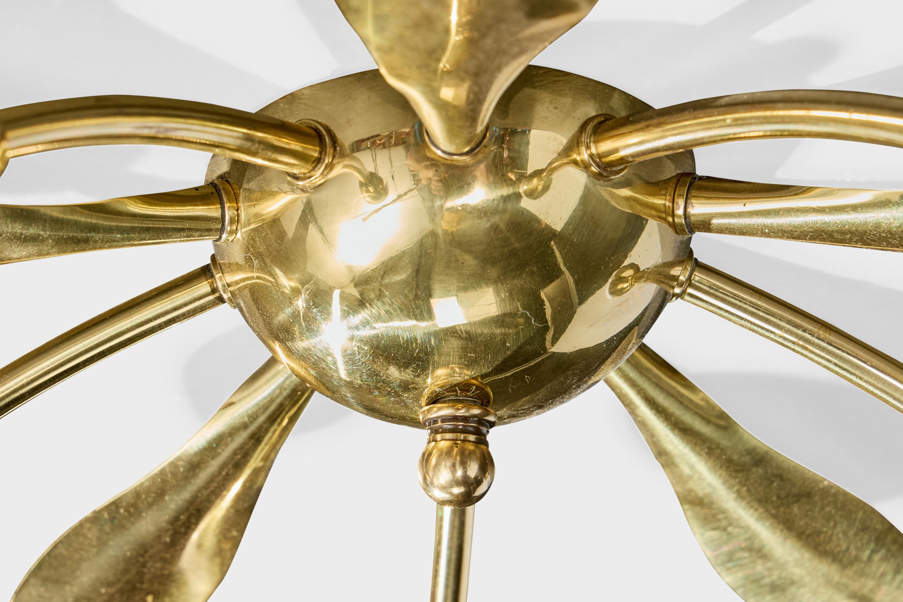 Designer allemand, lustre, laiton, Allemagne, années 1950 en vente 1