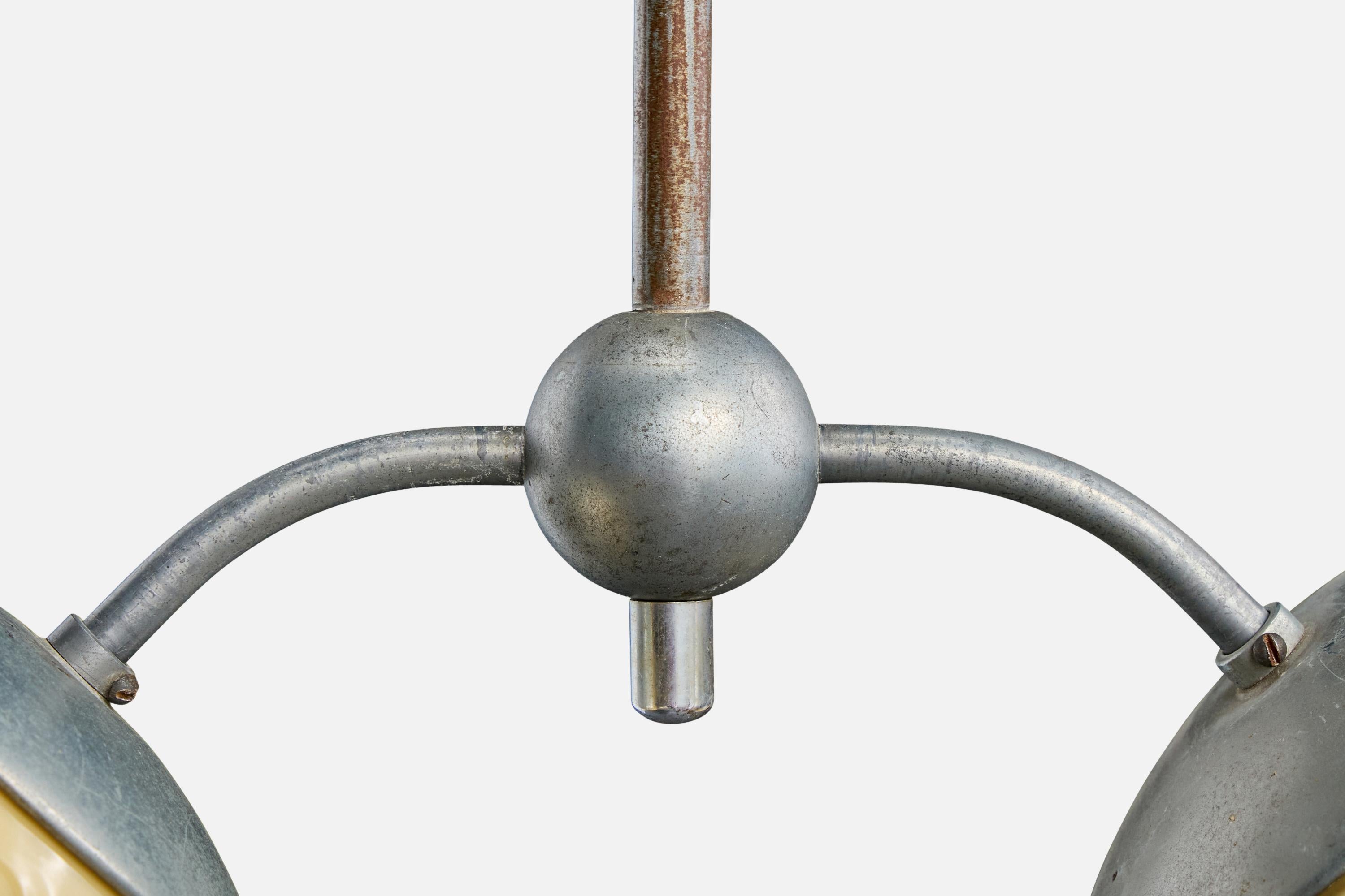 Diseñador alemán, araña, metal, cristal, Alemania, años 1930 en venta 1