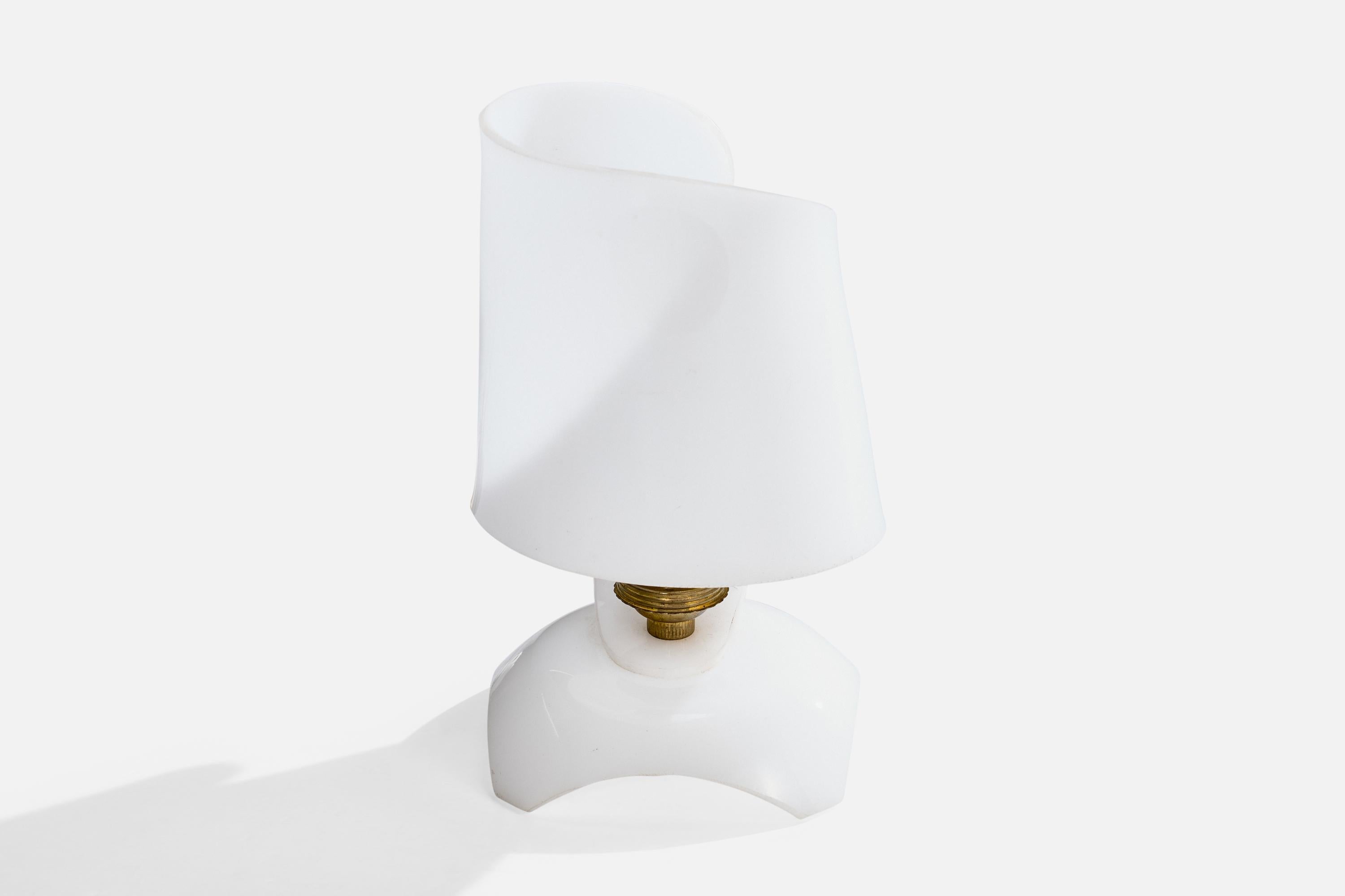 Deutsche Designerin, Tischlampe, Messing, Acryl, Deutschland, 1950er Jahre (Mitte des 20. Jahrhunderts) im Angebot