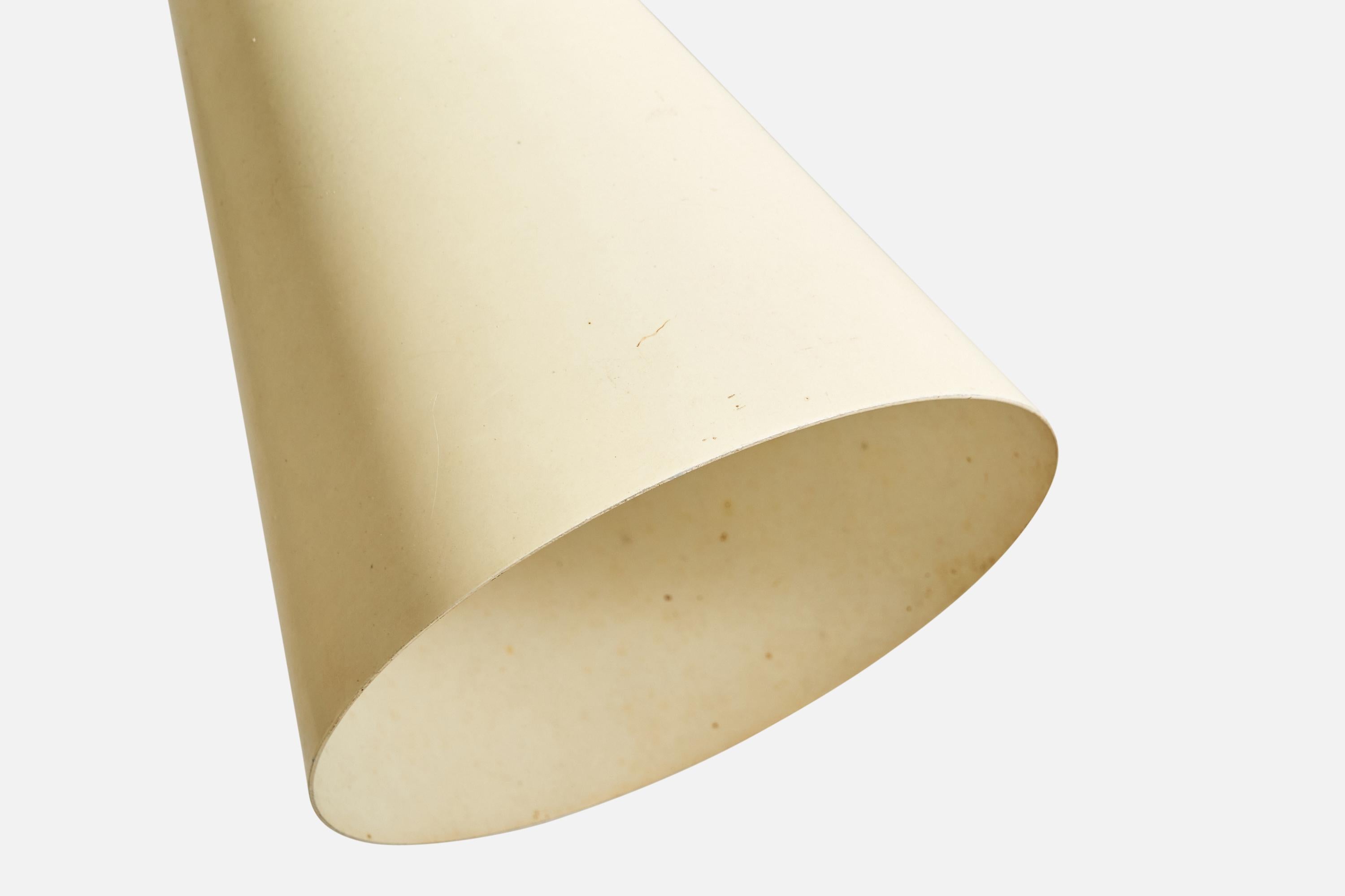 Tedesco Lampada da parete di design tedesco, ottone, metallo, Germania, anni '50 in vendita