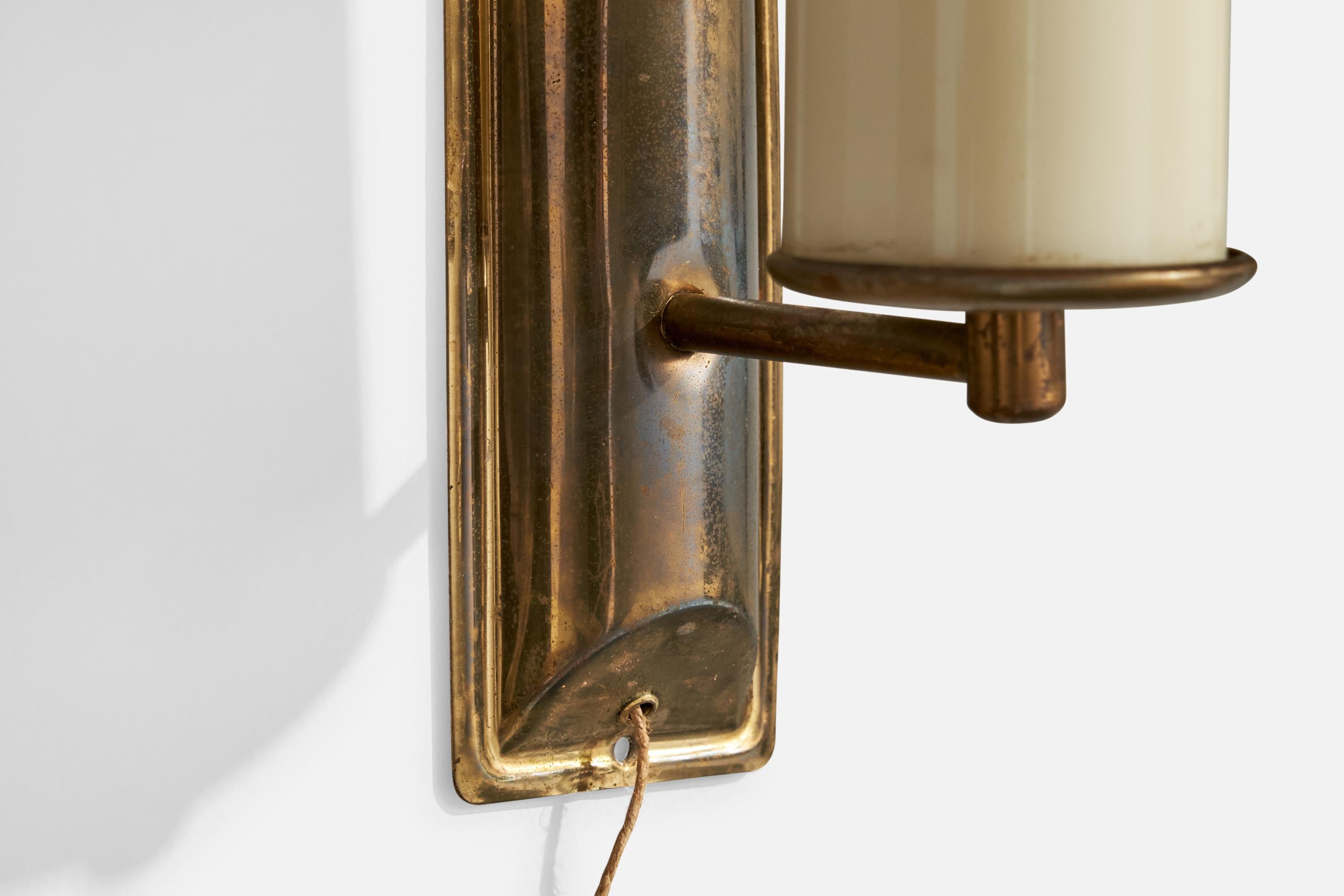 German Designer, Wall Lights, Brass, Glass, Germany, 1920s For Sale 7