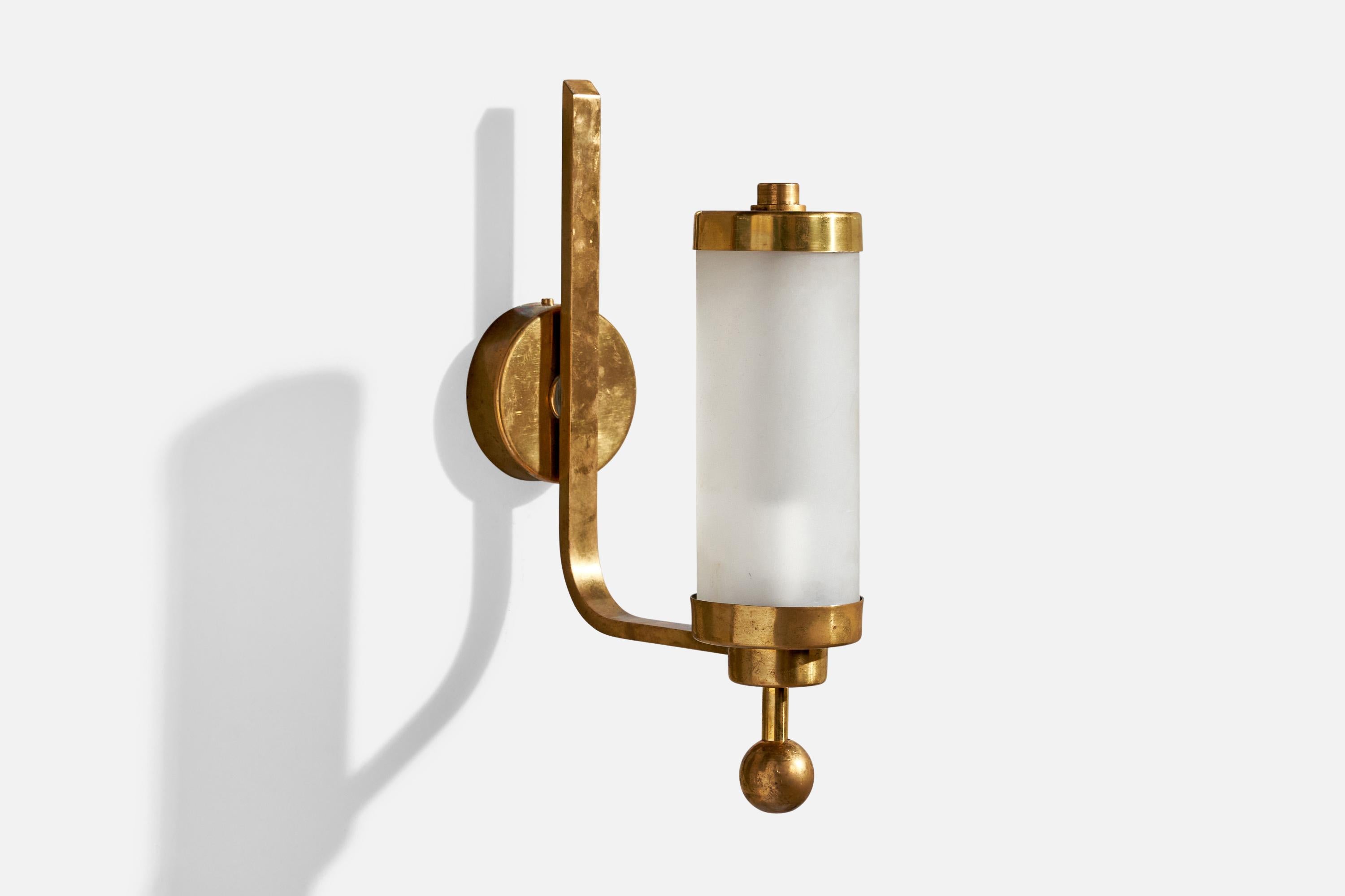 German Designer, Wall Lights, Brass, Glass, Germany, 1930s In Good Condition For Sale In High Point, NC