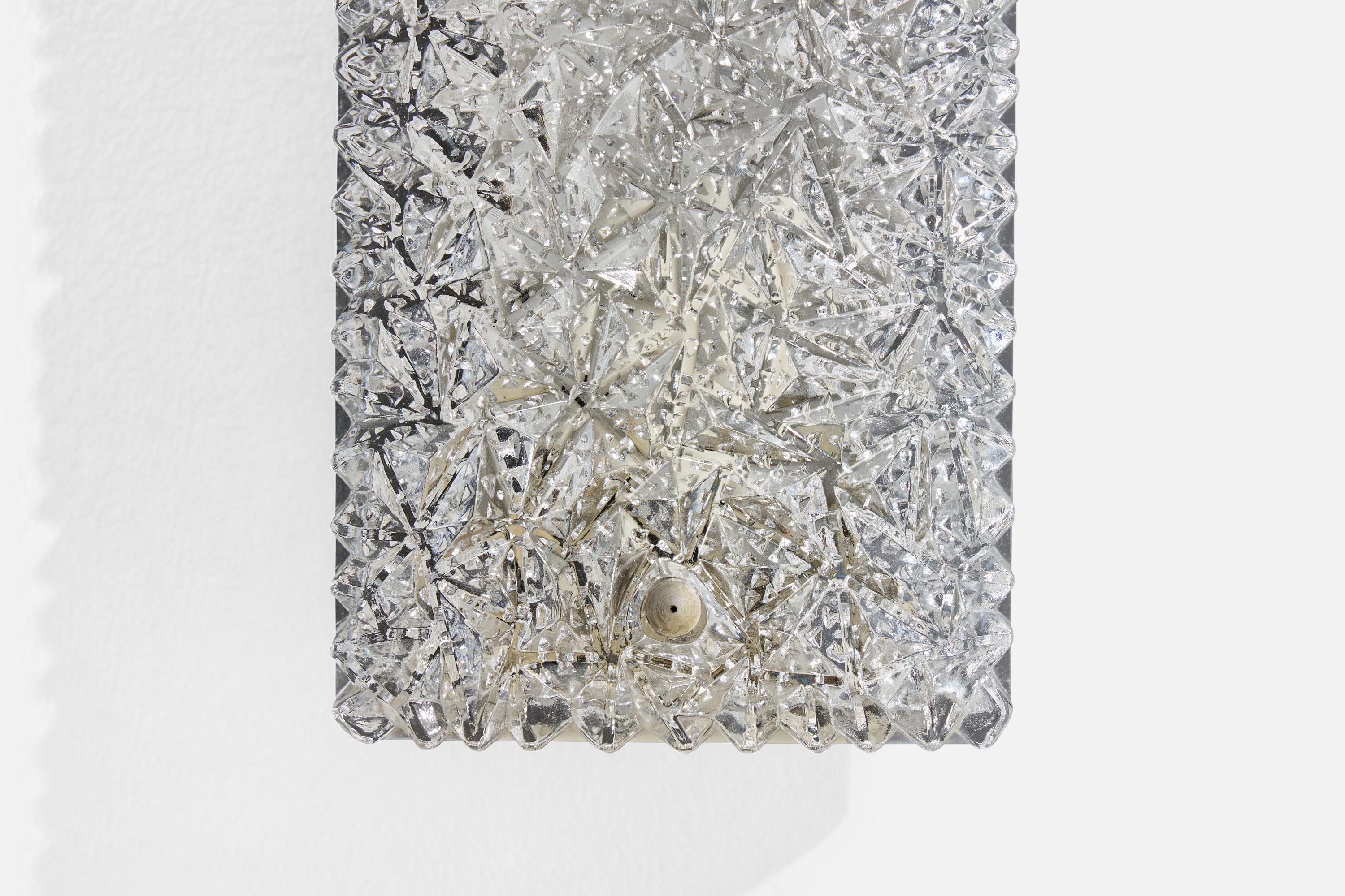 Designer allemand, appliques murales, verre, métal, Allemagne, années 1960 en vente 2