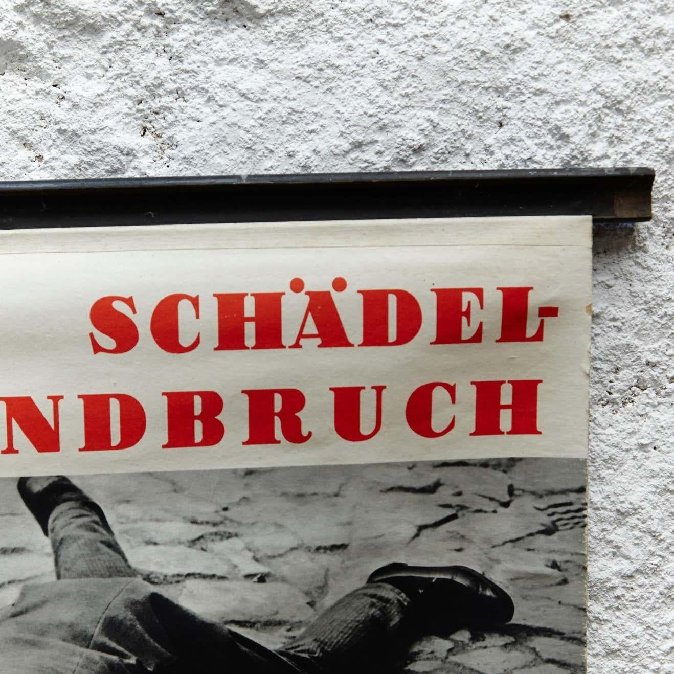 Poster sulle emergenze tedesche, circa 1960 In condizioni buone in vendita a Barcelona, ES