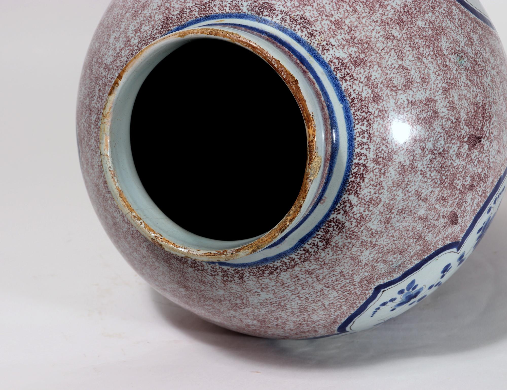 Große deutsche Vase und Deckel aus gebürsteter deutscher Fayence in Mangan, Mangan und Blau im Angebot 2