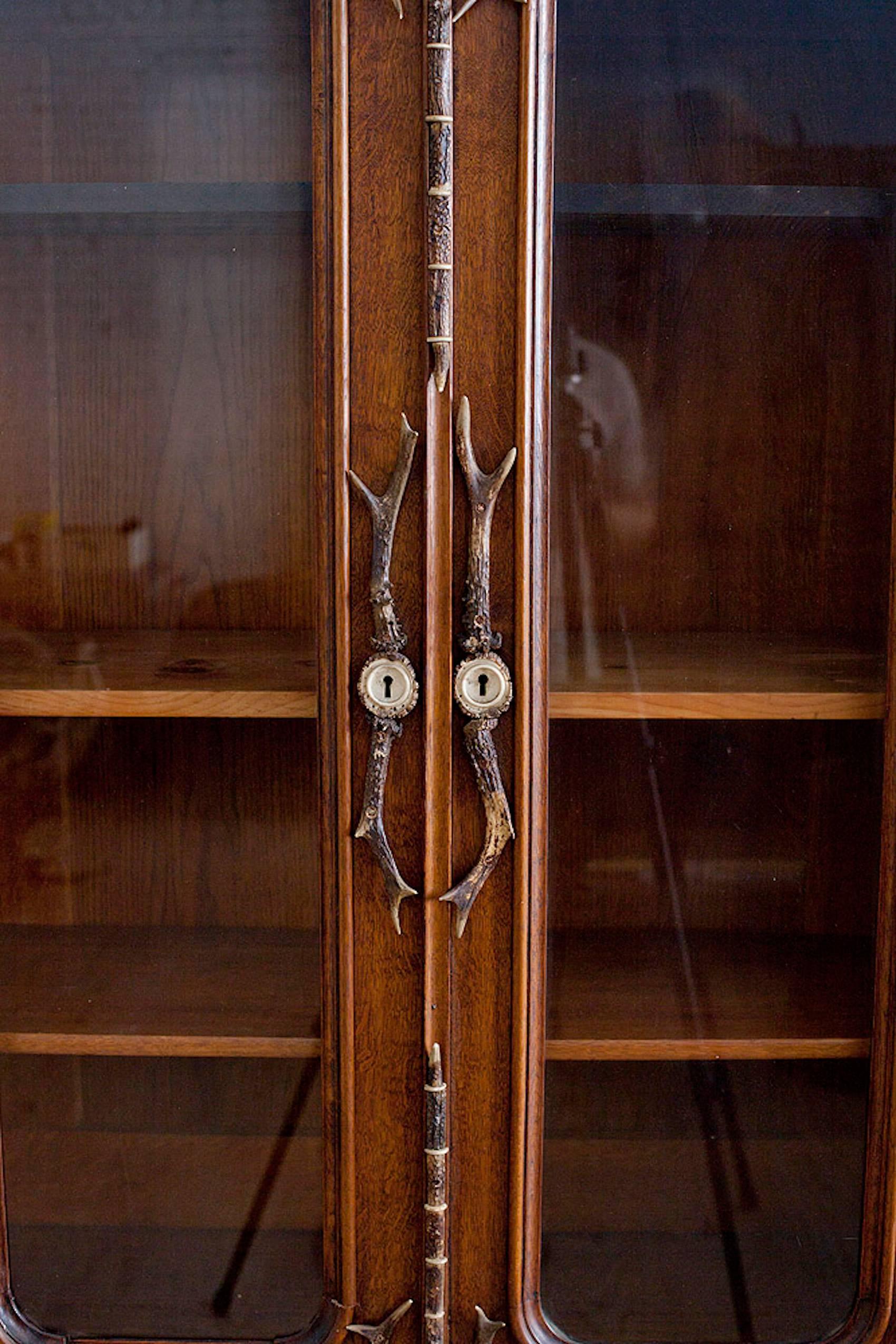 Black Forest German Fantasy Historic Revival Hunting Trophy Cabinet, Circa 1870