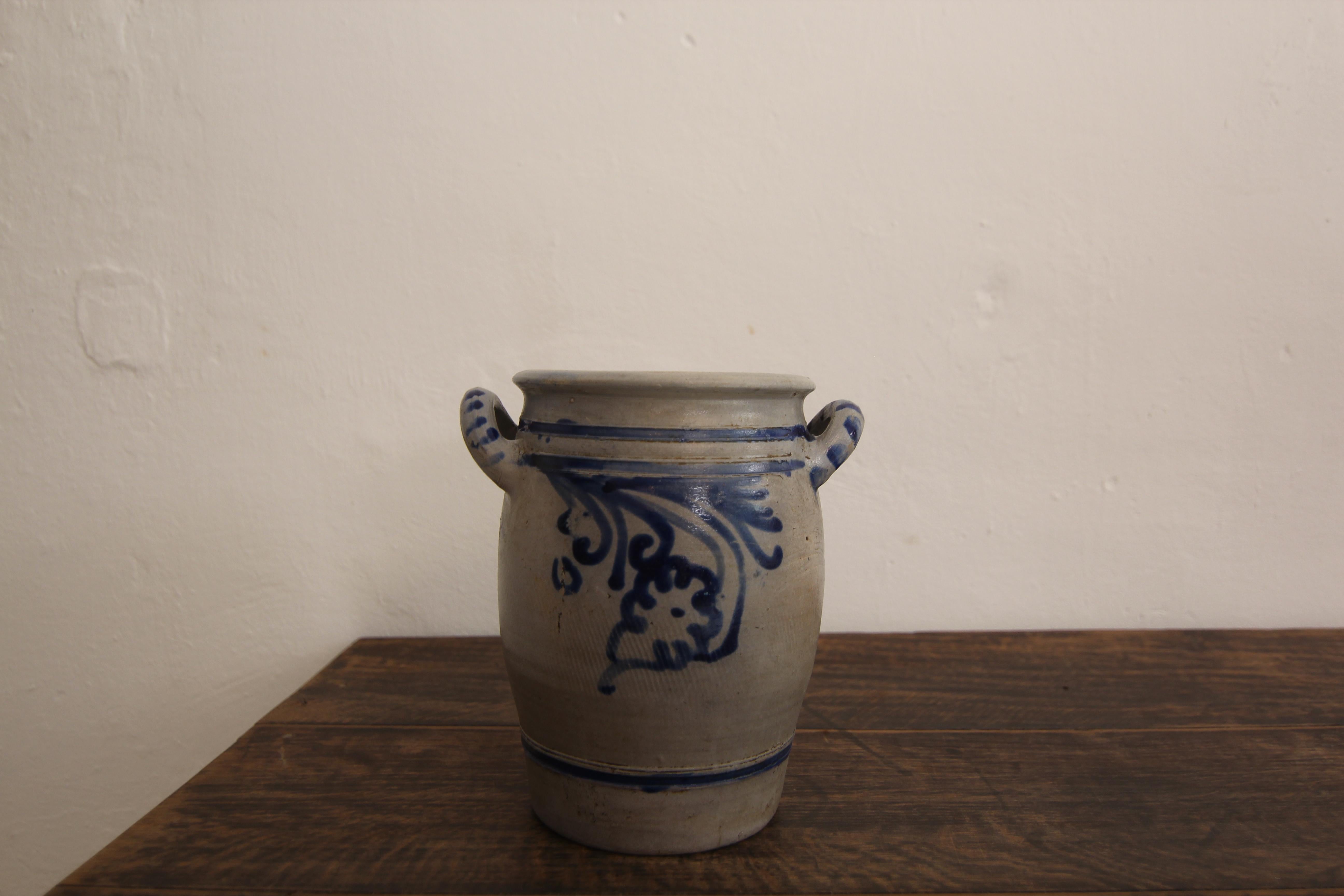 German Folk Art Grey and Cobalt Blue Stoneware Jar 5