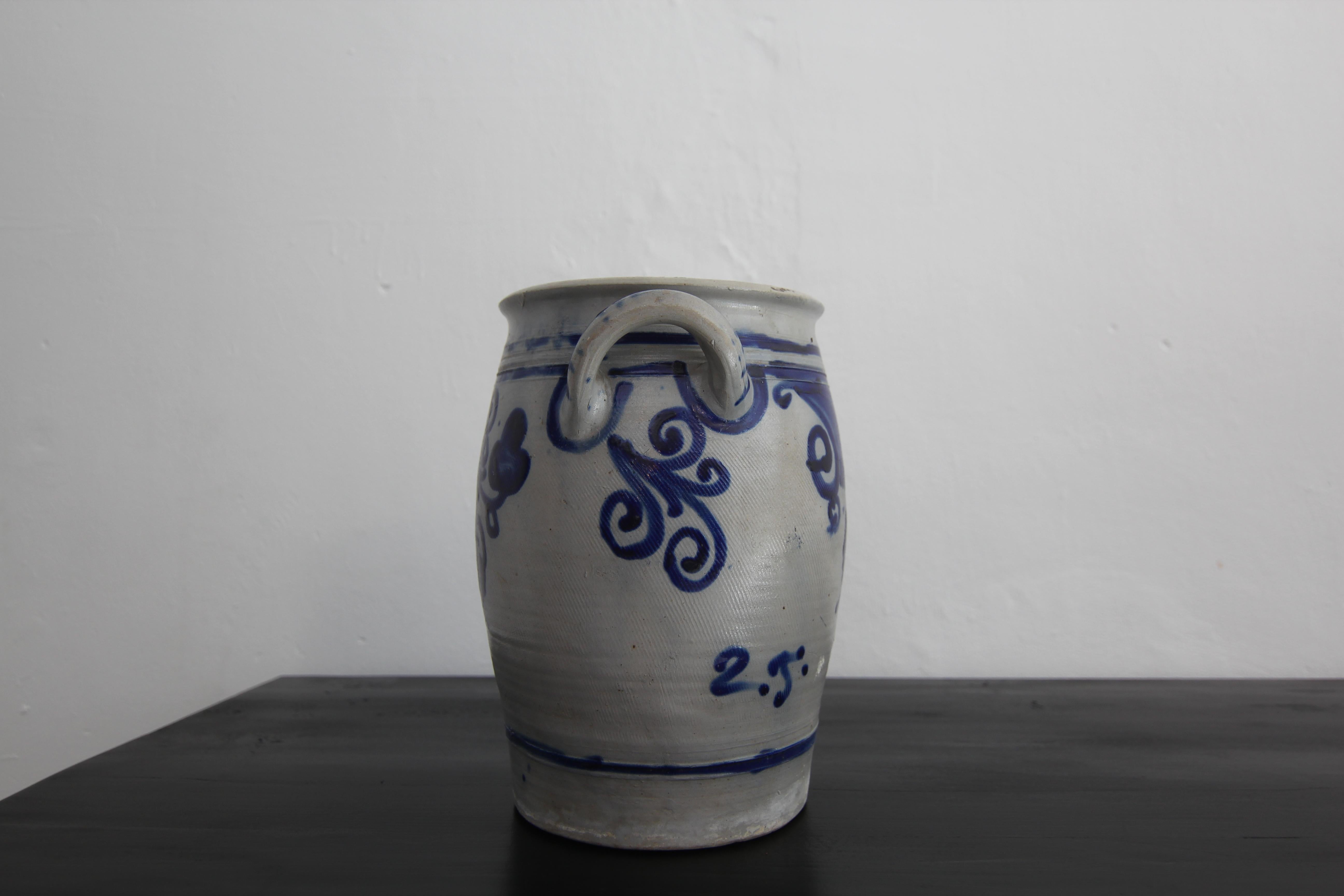 Vaso in gres grigio e blu cobalto della German Folk Art in vendita 4