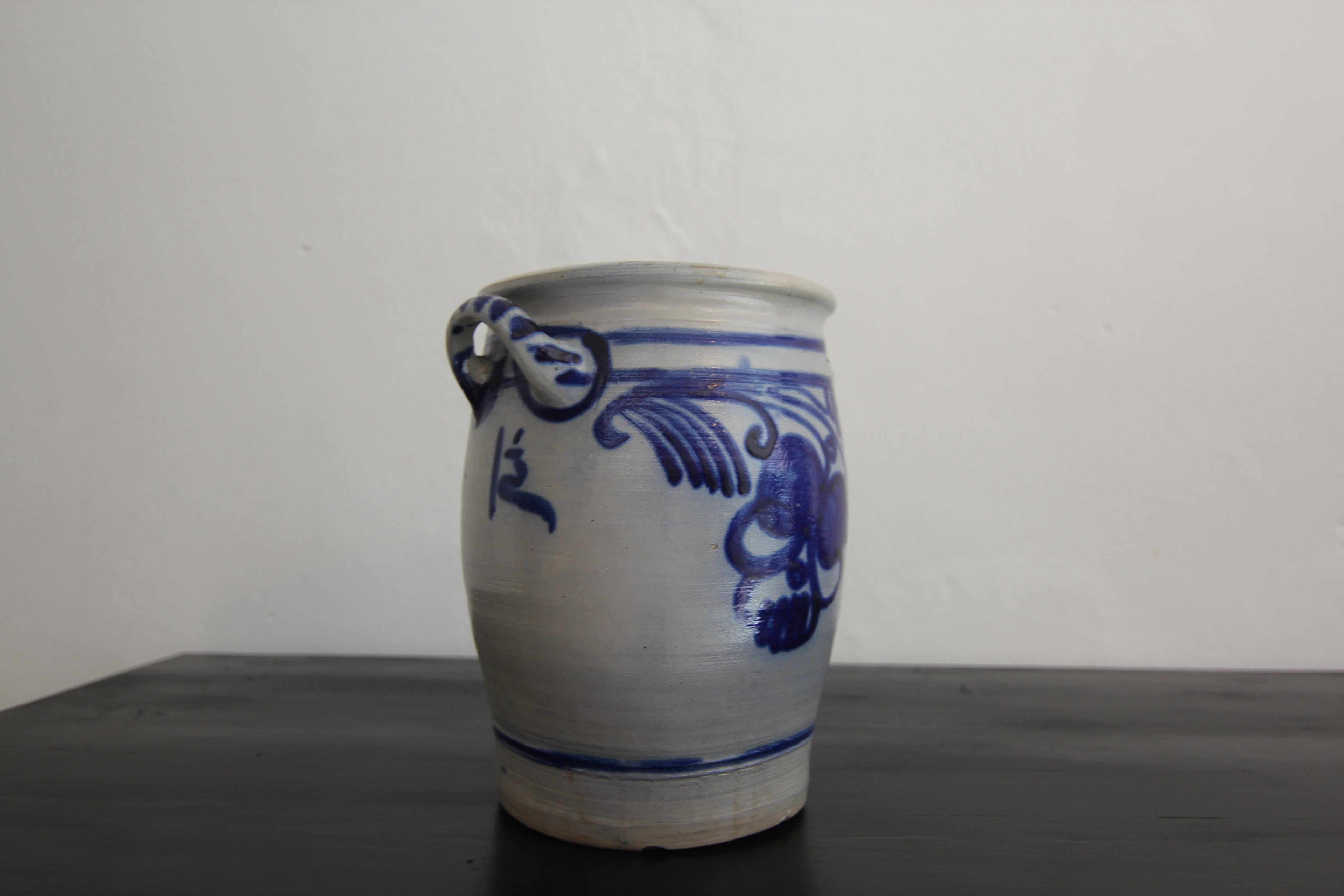 Vaso in gres grigio e blu cobalto della German Folk Art in vendita 4