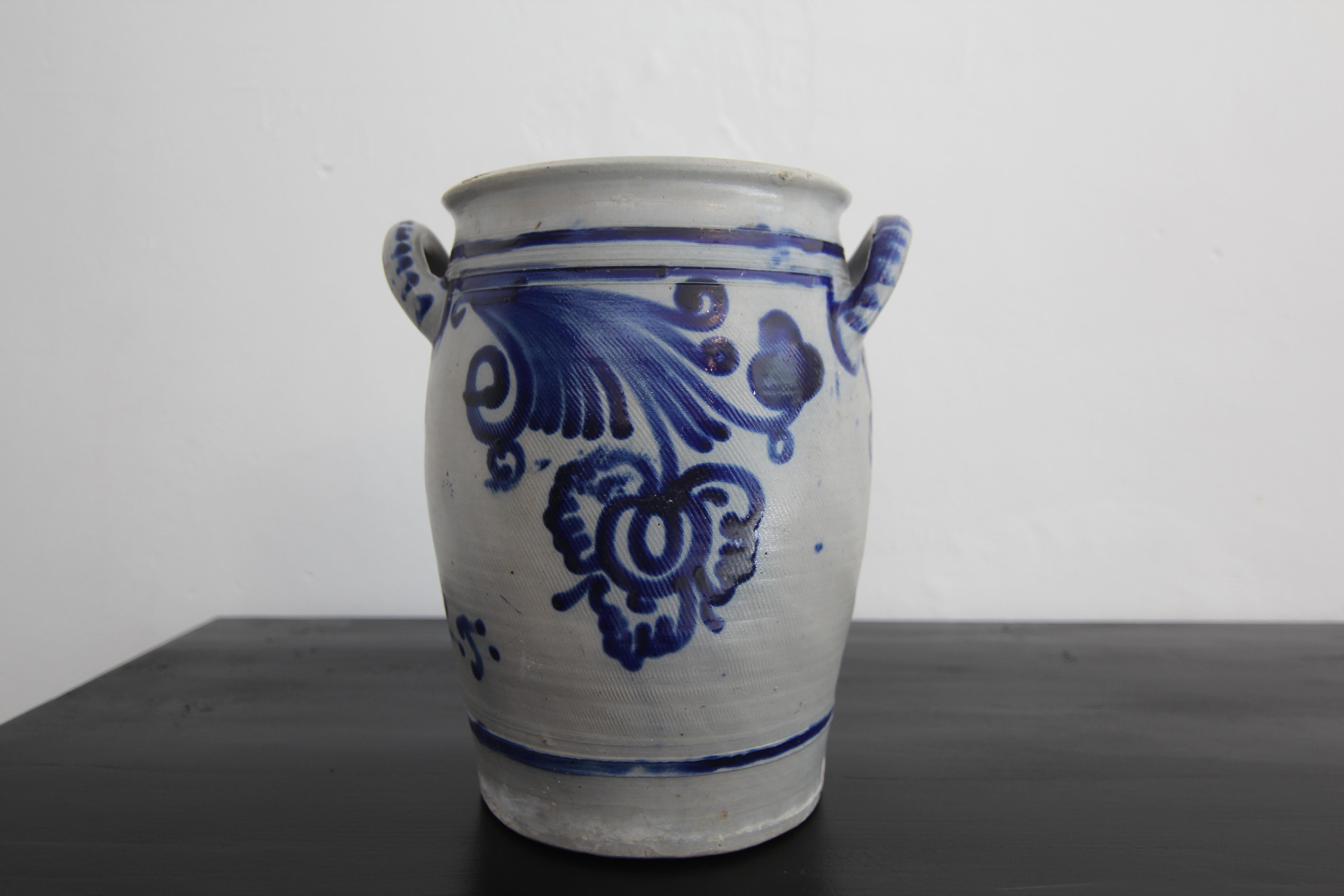 Vaso in gres grigio e blu cobalto della German Folk Art in vendita 7