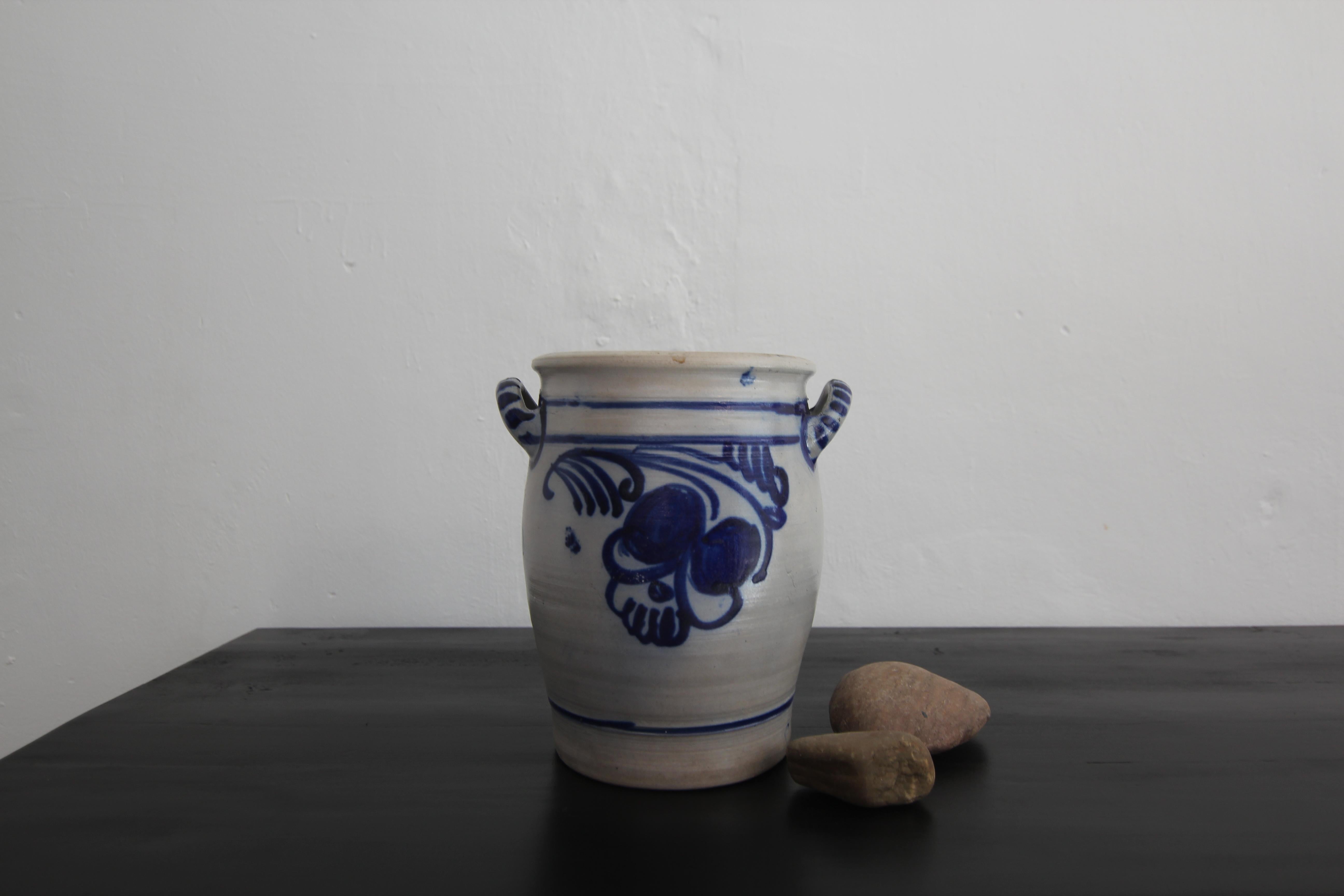 Smaltato Vaso in gres grigio e blu cobalto della German Folk Art in vendita